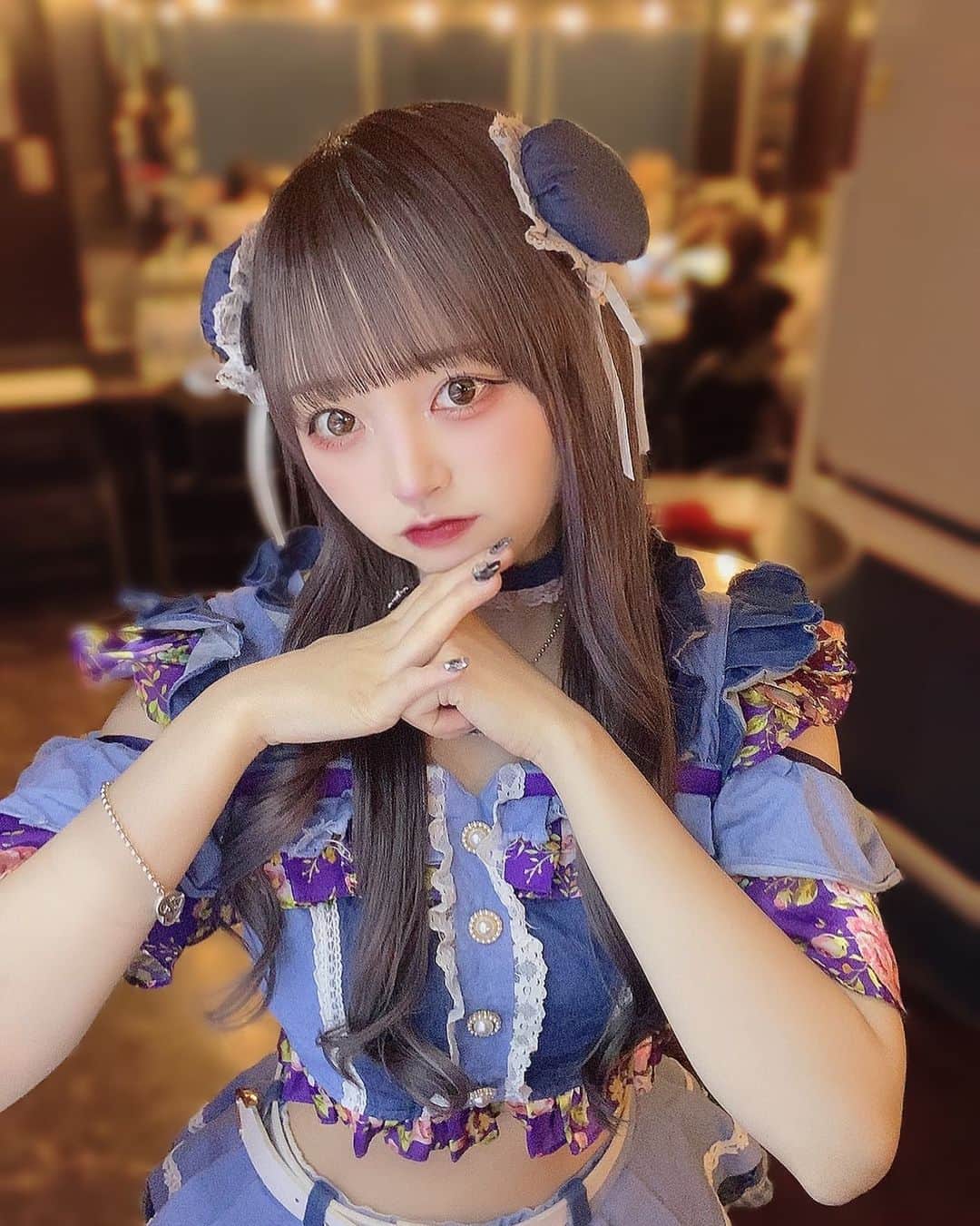 のインスタグラム：「SweetAlleyというグループでアイドルもしてます💜 10月22日に国際フォーラムでワンマンライブありますー！！！！ Twitterみたら他に会える日わかると思うのでぜひ来てください✨  #アイドル #衣装」