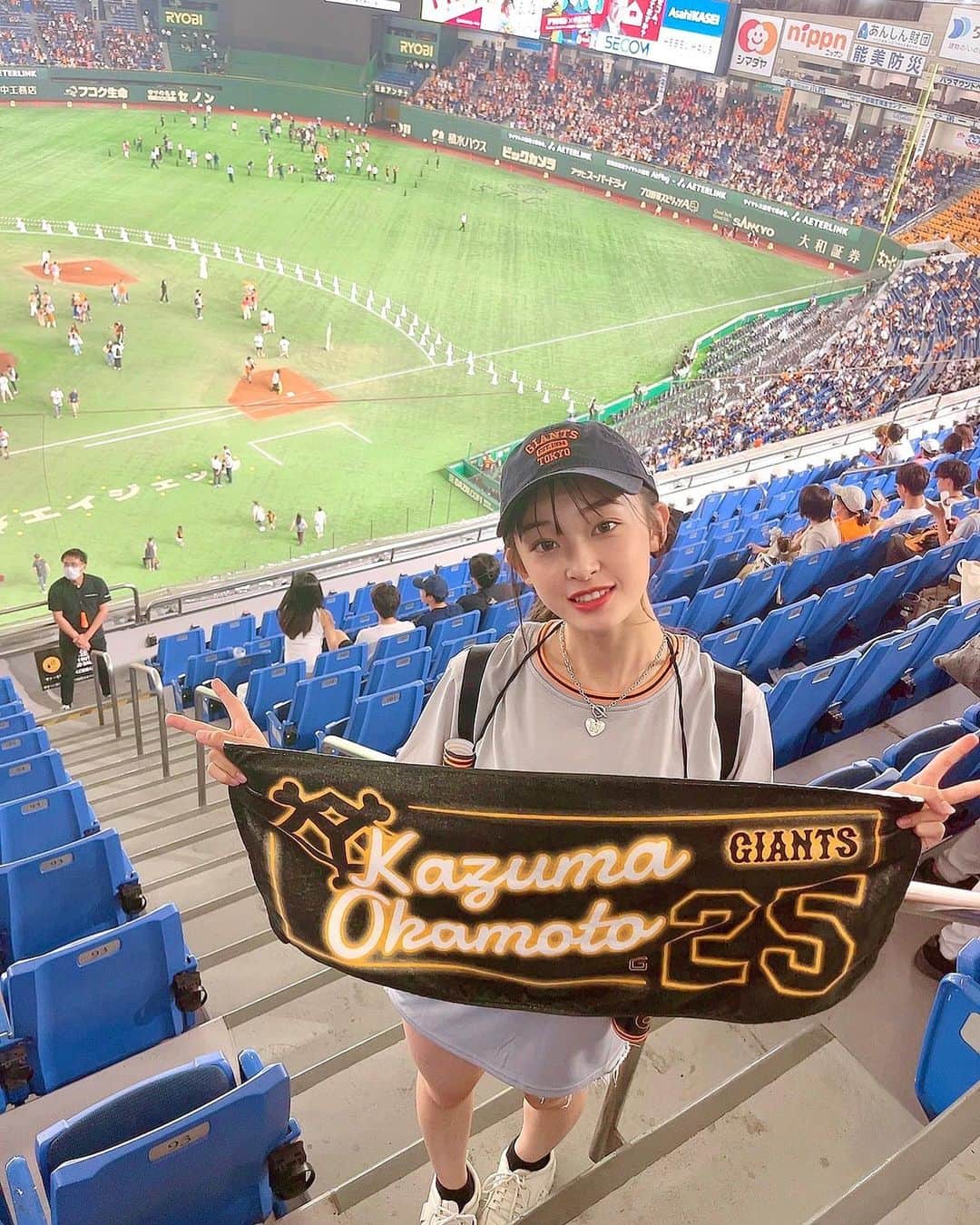 乃江咲綾のインスタグラム：「野球観戦行ってきたよー！⚾️ めっちゃ楽しかった！！🩷  #09#jc #jc2#巨人ファン」