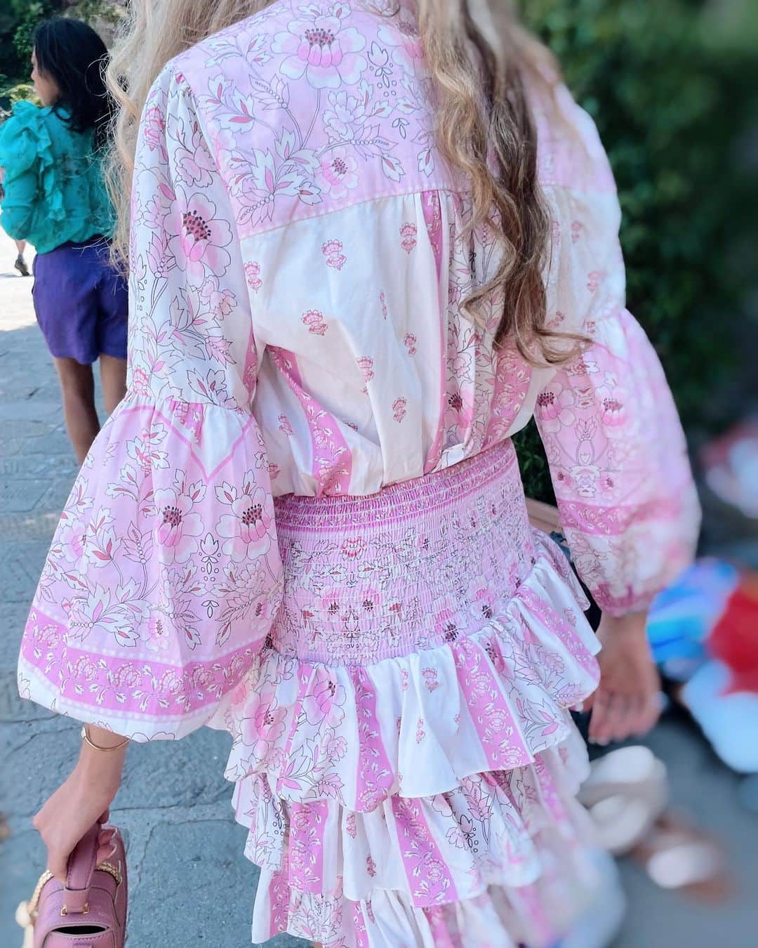 ココリボンのインスタグラム：「PORTOFINO PINK 🌸 It takes a lot more work and fabric to make garments with placement prints contrasted to an all over print. For this blouse and skirt you can see the detailing is different on the sleeves, shoulders and the yolk on the skirt waist to the rest of the garment. This creates a more intricate and luxe end result that is not easily replicated. I just love this combination as a set or the blouse and skirt which can be worn as separates.   #cocoribbon #placementprints #pink」