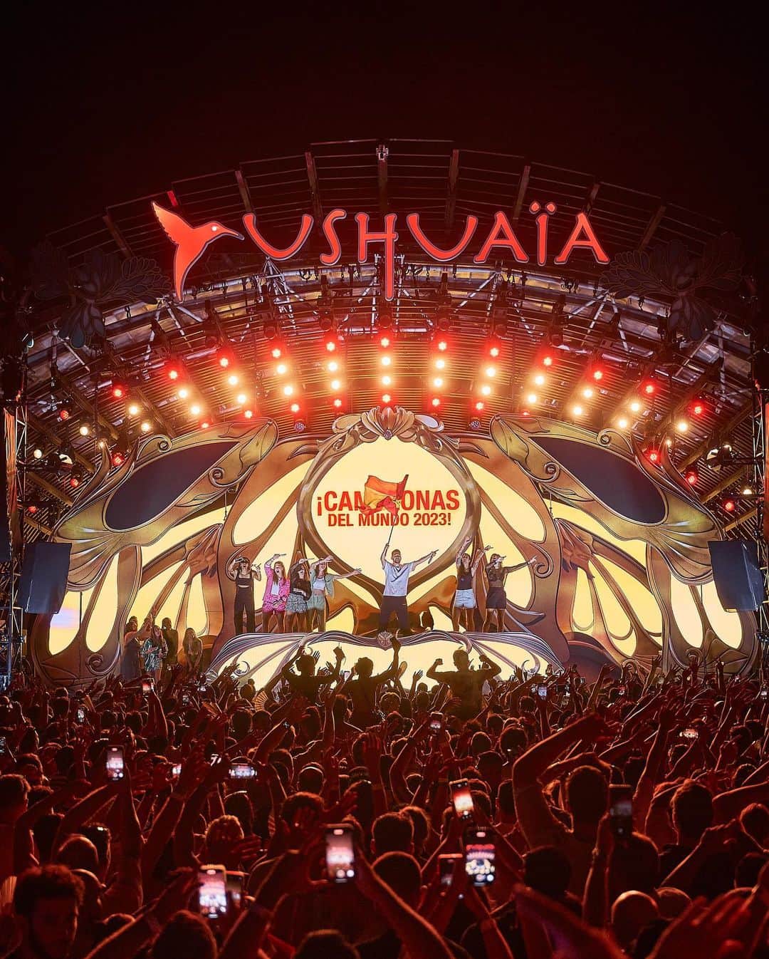 Dimitri Vegas & Like Mikeのインスタグラム：「World Champions!! ⚽️🏆🔥  A massive Wednesday with Dimitri Vegas & Like Mike as they welcomed the Spanish women’s soccer team to celebrate their World victory on our stage 🤩  At Ushuaïa Ibiza truly anything can happen 🔥  @sefutbolfem  @tomorrowland   #WorldChampions #Campeonasdelmundo #DimitriVegasLikeMike #Tomorrowland #UshuaiaIbiza #Ibiza2023」