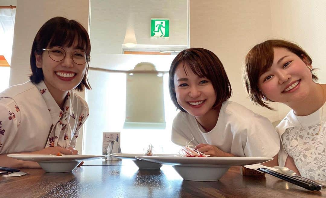 古屋敷沙耶さんのインスタグラム写真 - (古屋敷沙耶Instagram)「宇田川アナ、外種子田アナとランチ♡ . . ほんっっとうに、息継ぎ忘れるくらい喋りまくって、笑いまくって、ランチの時間あと3時間延長したかった。笑 . . あ〜大好きな人たちと話す時間って大事。 心が満たされたーーー♡ . . . . #喋りまくり#笑いまくり#女子会 #女子会ランチ#美味しいランチ#楽しすぎた #同期#後輩#アナウンサー #延長希望#時間足りない」8月24日 20時39分 - mrt.furuyashiki