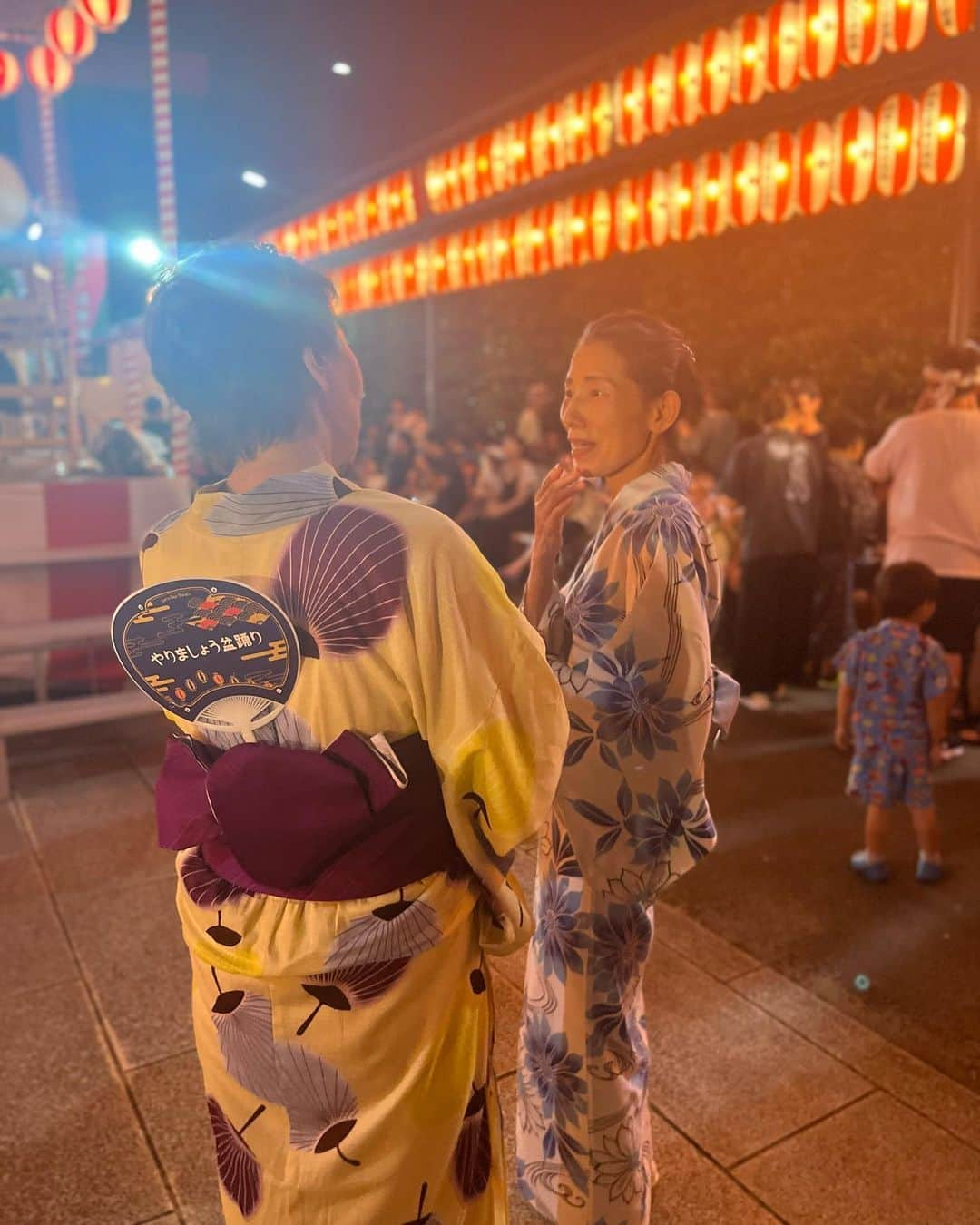 澤真希（小澤真貴子）さんのインスタグラム写真 - (澤真希（小澤真貴子）Instagram)「地元仙台にて。 家族で大崎八幡宮の盆踊りに行って来ました⛩ 見様見真似で結構踊ったなぁ👘日常を忘れて夢中になりました。 こぢんまりした、近所の盆踊り。 懐かしくて、夏らしかった。  #帰省 #夏祭り #盆踊り #浴衣　#yukata#japantravel #japantrip #東北旅行 #仙台 #仙台旅行 #仙台観光 #miyagi #tohoku#宮城　#宮城県 #仙台市 #sendai #澤真希 #女優 #japaneseactress  #actress #instajapanese #japanesegirl #japan #大崎八幡宮　#shine」8月24日 21時00分 - sawa.maki.official