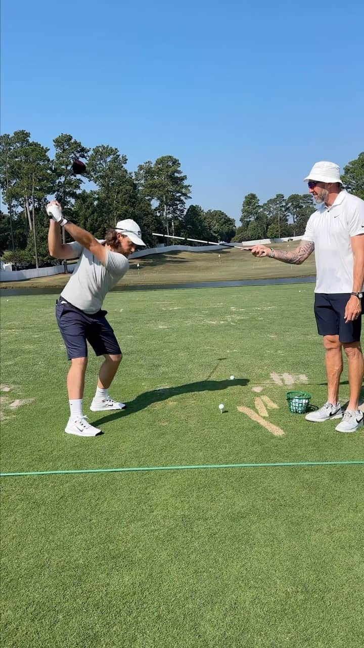 トミー・フリートウッドのインスタグラム：「Range talk!! #golf」