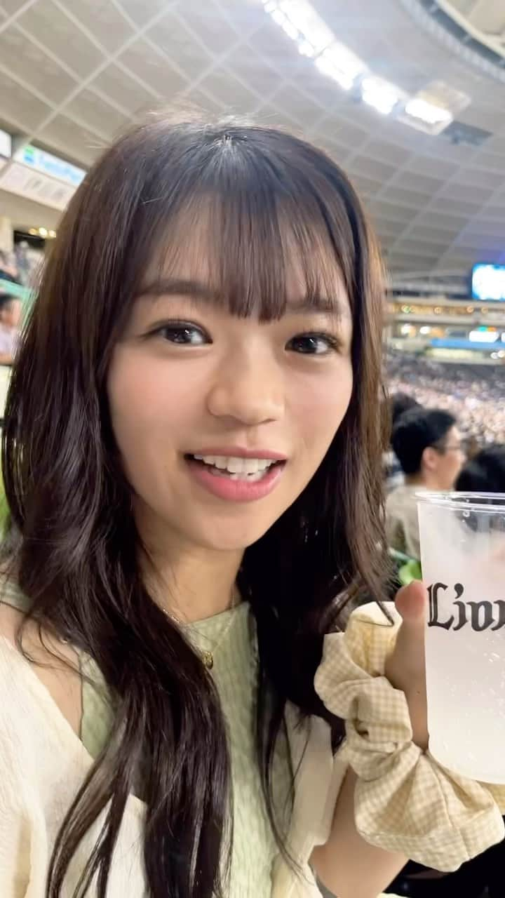 岡村茉奈のインスタグラム：「. レモンサワーは飲めます🍋🍋🍋  ほっぺがた赤いのは、 酔っ払ってるからじゃなくて暑いからだよお☺️❤️  #オリックスバファローズ #オリックス#バファローズ#西武ライオンズ#西武#プロ野球#野球#ユニフォーム#インスタ野球女子 #ベルーナドーム#埼玉#西武ドーム#彼女感#野球観戦#デート#baseball#bs2023 #lions #seibulions#bsgirls #instgram#instagood #japanesegirl #japan #follow#followｍe」