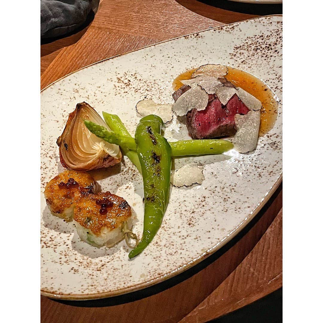 新井乃亜のインスタグラム：「🦁 #theritzcarltonnikko ✨ ディナー🍽」