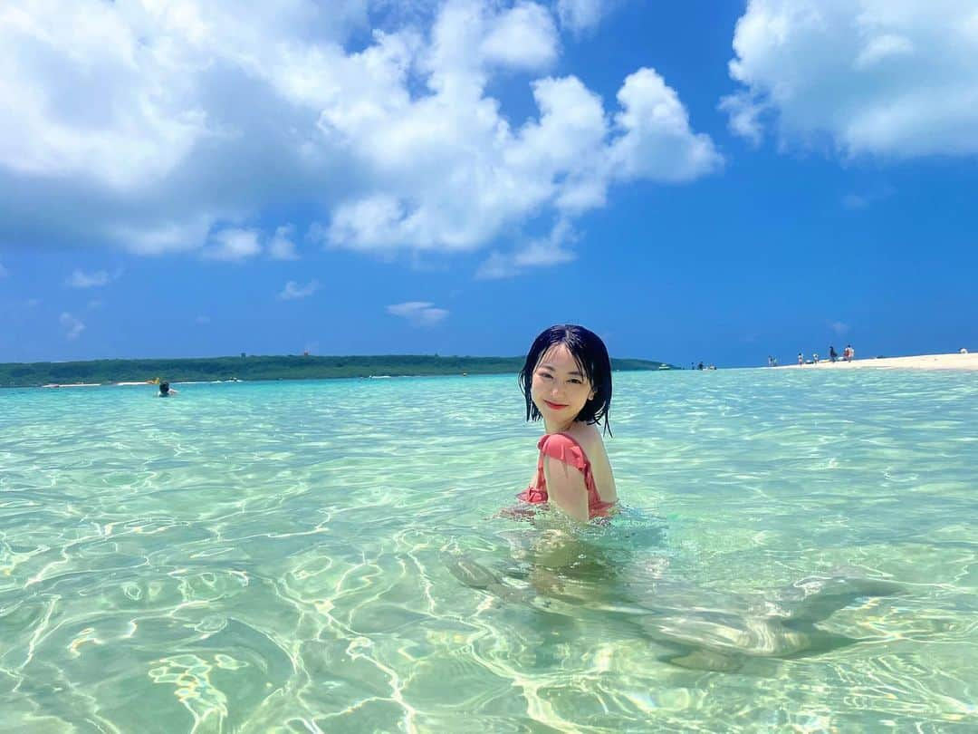 峯岸みなみさんのインスタグラム写真 - (峯岸みなみInstagram)「お天気に恵まれた宮古島！ 初めての宮古ブルーに大興奮！🩵💙🩵💙」8月24日 21時26分 - minegishi_31chan