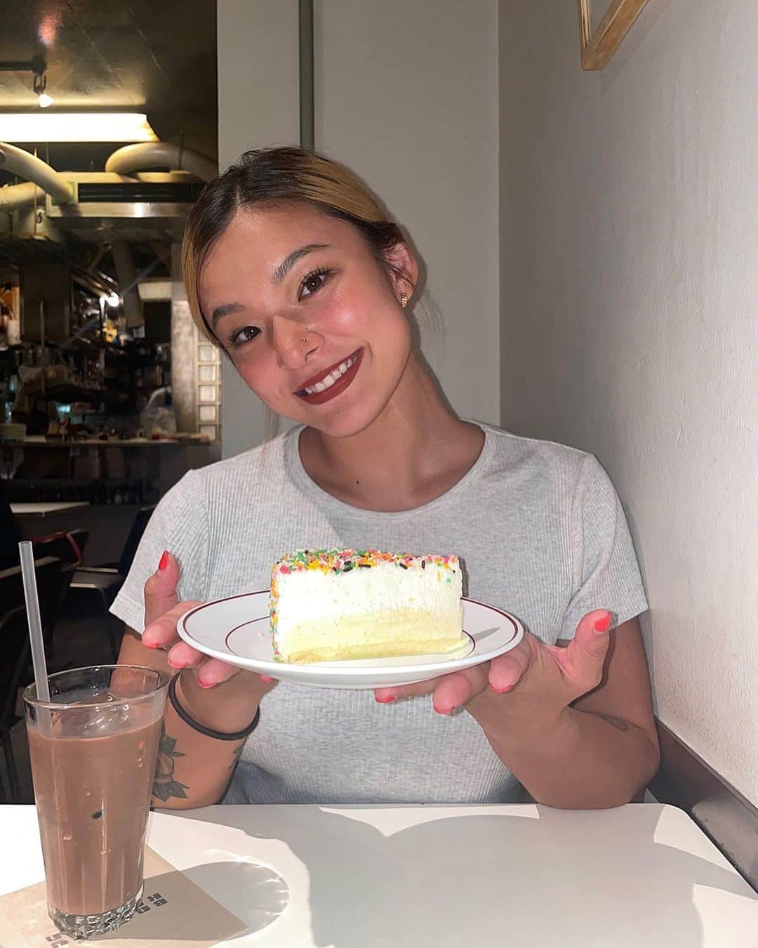 のインスタグラム：「. . 2023.8.24🎂 24歳になりました🩷 ママ産んでくれてありがとう👸🏼 たくさんの祝福ありがとうございました😆 またみんなにパワフルな 樹の姿を見せれるように頑張ります❤️‍🔥 . 2023.8.24🎂 I'm 24 years old now🩷 Thank you for giving birth to my mom👸🏼 Thank you for all the blessings 😆 I will do my best to show everyone my crazy and unique appearance in the battle❤️🔥 Love and peace🕊️❤️ . .」