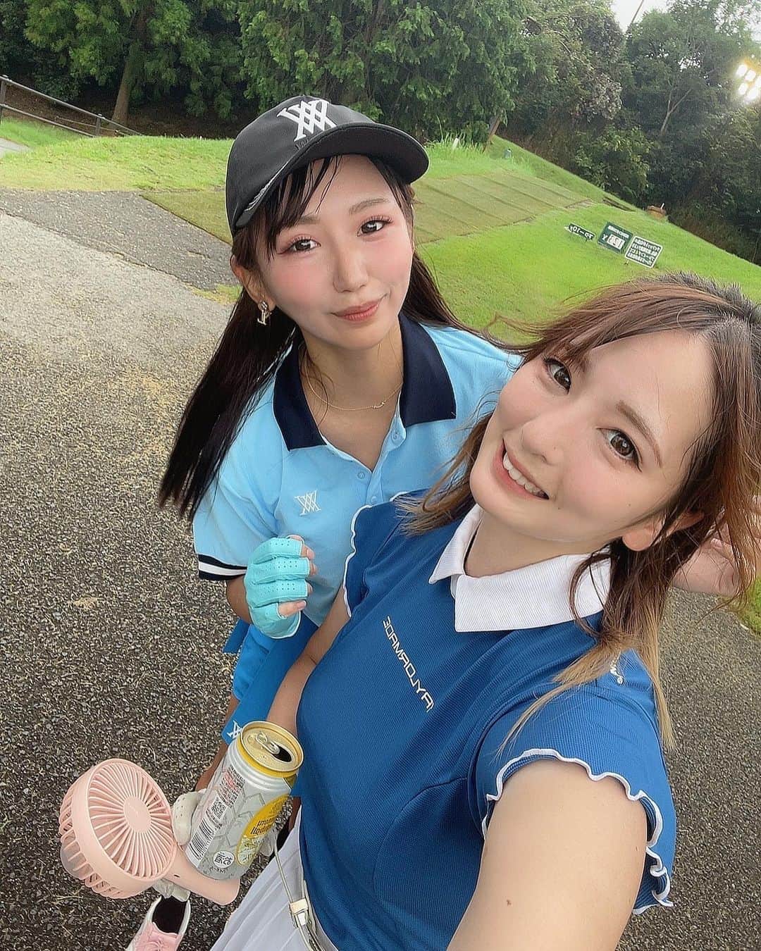 MIKIさんのインスタグラム写真 - (MIKIInstagram)「朝弱いみきが頑張って起きて行った！ 朝早い時間はやっぱり涼しくて 気持ちいい🩵🩵楽しかった☺️🙌✨ バーディーパット見守ってくれてる2人可愛い😂💖ゴルフはやっぱり難しいな😕❗️帰って仕事とか嫌だ。笑  #anew #anewgolf #アニューゴルフ  #ごるふ女子 #ゴルフ女子  #ゴルフ女子コーデ #ゴルフ女子と繋がりたい #ゴルフ上手くなりたい #ゴルフ好きな人と繋がりたい #お酒大好き #関西ゴルフ女子 #関西ゴルフ女子 #ゴルフ好き #早朝ゴルフ  @anewgolf_tokyo @anewgolf_osaka @anewgolf_japan @anewgolf_official」8月24日 13時11分 - mktyy_golf