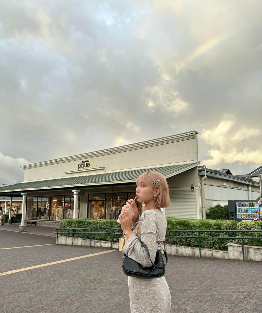 霜月めあのインスタグラム：「虹🌈🙏 はじからはじまで綺麗にかかってたー！ . . .  #霜月めあ #めあめあ #model #sexy #selfie #animegirl #셀카 #셀스타그램 #패션스타그램 #데일리 #asiangirl #cosplay #좋아　 #follow #like #tokyo #ootd #自撮り界隈 #自撮り女子 #sexybody #love #맞팔 #tagsforlikes #japanesegirl #女孩 #发#爱 #instadaily #グラビア #日系穿搭」