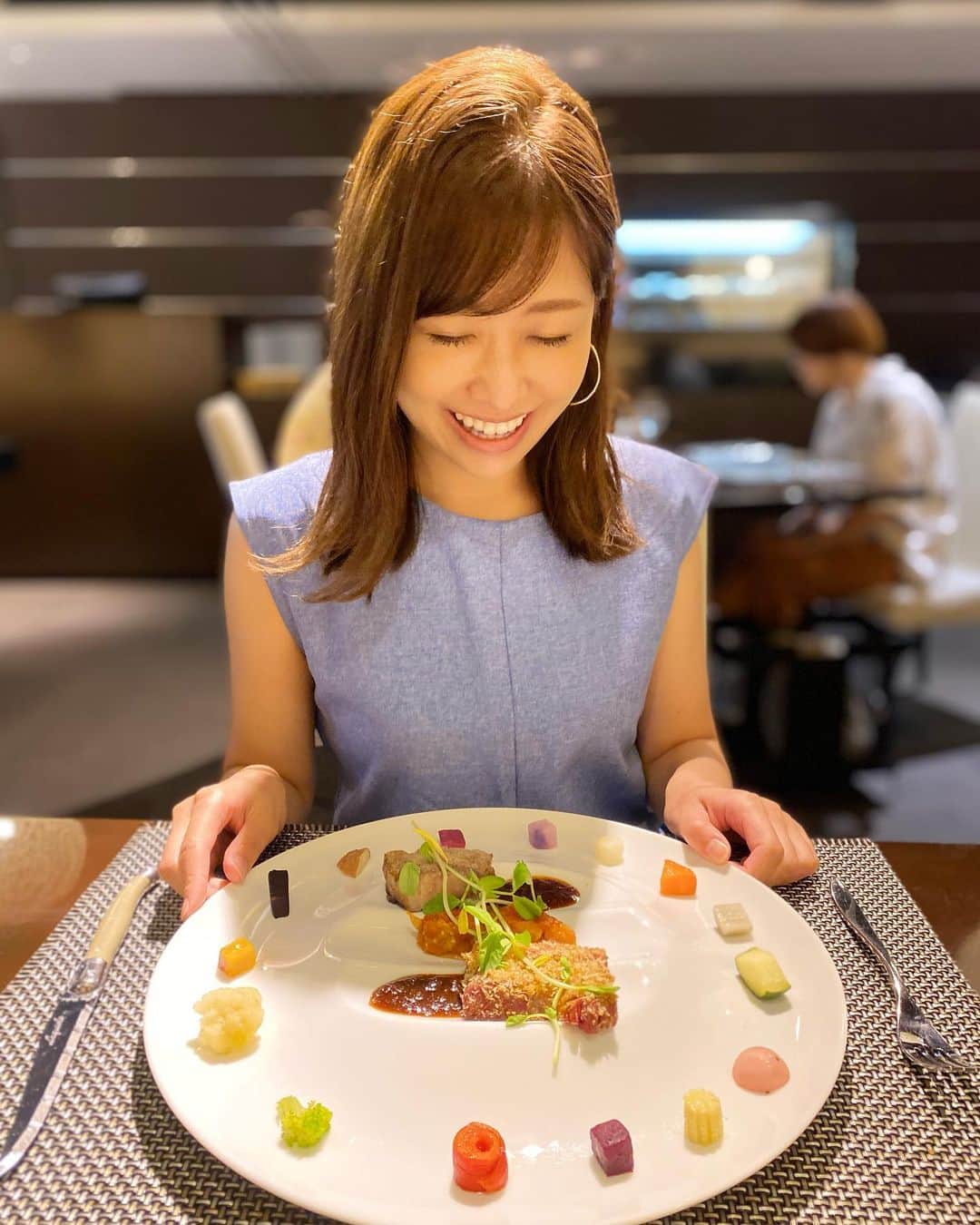 室谷香菜子のインスタグラム：「ぺろりです♡ これだけ毎日暑いのに、 不思議と夏バテは一切なく、8月も食欲旺盛です😎  #贅沢ランチ #たまのごほうび #女子会」