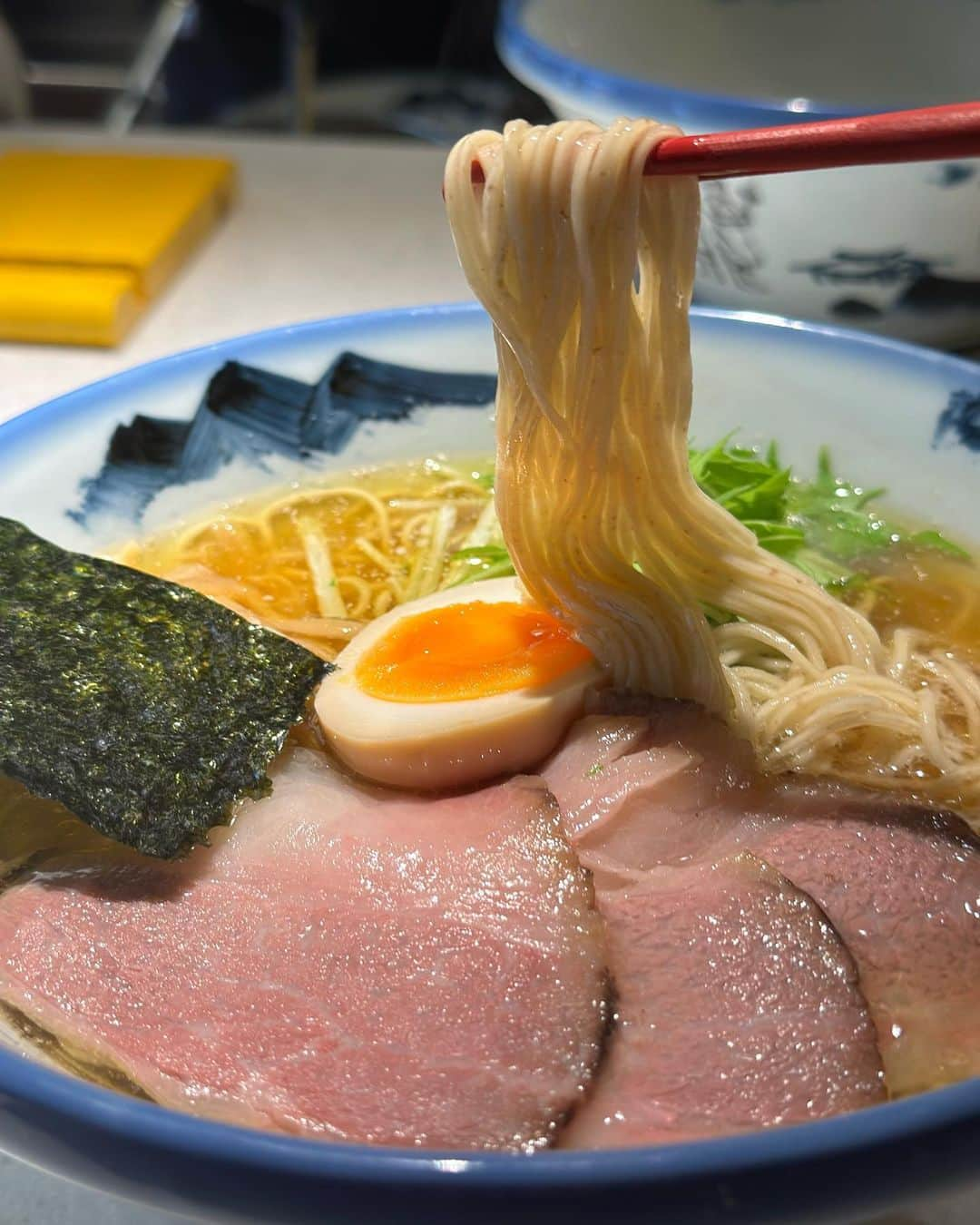 堀江貴文さんのインスタグラム写真 - (堀江貴文Instagram)「#ramen #wagyu #wagyumafia #afuri #阿夫利コラボのゆず塩尾崎牛薄切りチャーシューラーメン #今日から阿夫利恵比寿店で #美味しくないわけがない #いってらっしゃい #夕食 #料理 #美味しい #ごはん #food #foodlovers #foodie  #delicious #foodoftheday #foodgasm  #yum #yummy #tasty #eat #eating #hungry #foodpics #fresh #tasty #eating #foodpic #instafood」8月24日 14時53分 - takapon_jp