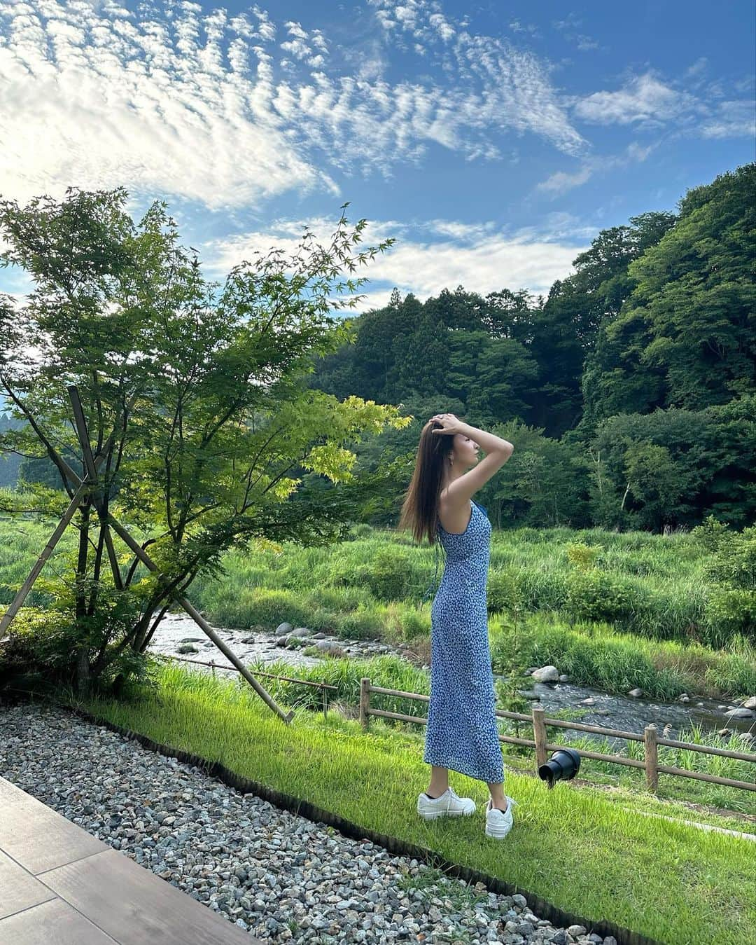 板野友美さんのインスタグラム写真 - (板野友美Instagram)「私の夏休み🎐👒⸒🍉  何枚目？🩵💙🩵💙  #Fashion #ootd #154cm #那須旅行」8月24日 15時09分 - tomo.i_0703