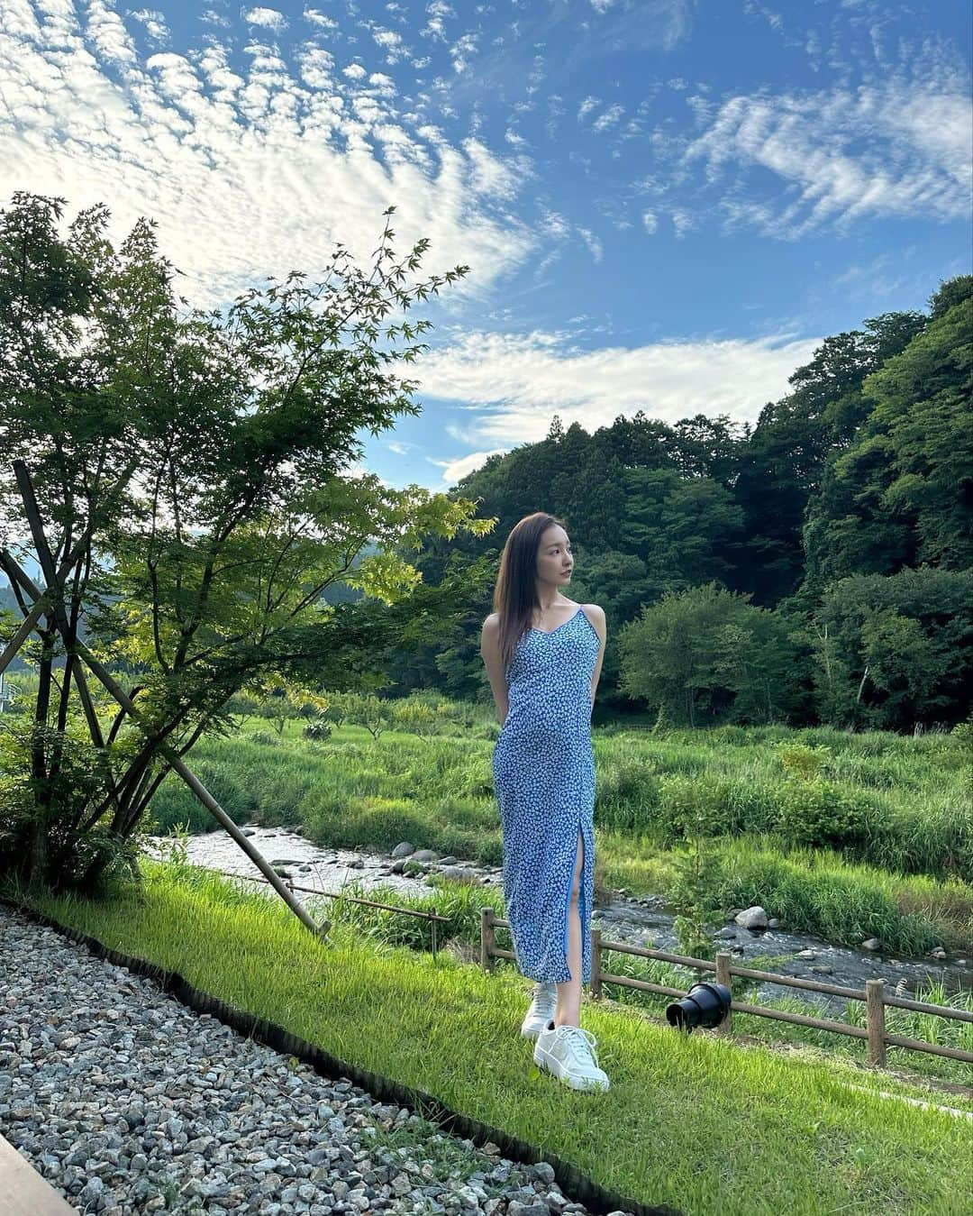 板野友美さんのインスタグラム写真 - (板野友美Instagram)「私の夏休み🎐👒⸒🍉  何枚目？🩵💙🩵💙  #Fashion #ootd #154cm #那須旅行」8月24日 15時09分 - tomo.i_0703