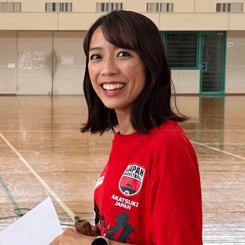 南海放送さんのインスタグラム写真 - (南海放送Instagram)「🏀・🏀・🏀・🏀 FIBAバスケットボールワールドカップ2023まで あと1️⃣日‼️  ／ これほど日本を応援したい年はない。 Wワールドカップ ＼  明日、夜9時から FIBAバスケットボールワールドカップ2023開幕戦 🇯🇵日本🇯🇵×🇩🇪ドイツ🇩🇪が放送です✊🔥  頑張れAKATSUKI JAPAN‼️  #Wワールドカップ #バスケットボール #日本 #頑張れニッポン #AKATSUKIJAPAN #岡内ひかりアナウンサー #岡内ひかり #南海放送 #RNB」8月24日 15時45分 - nankaihoso_rnb