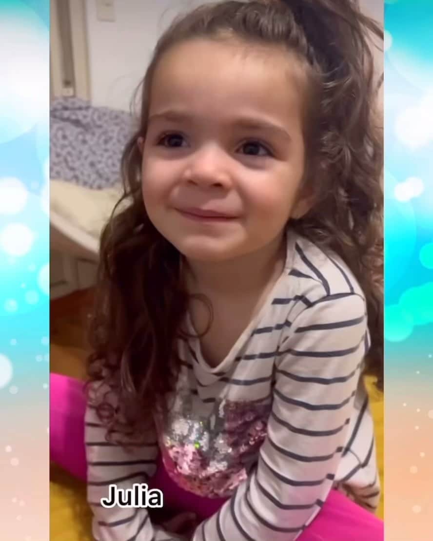 カタリーナ・オタルヴァロのインスタグラム：「Sería mi hija perfecta ….. la vida es muy colta hay que diveltise….」