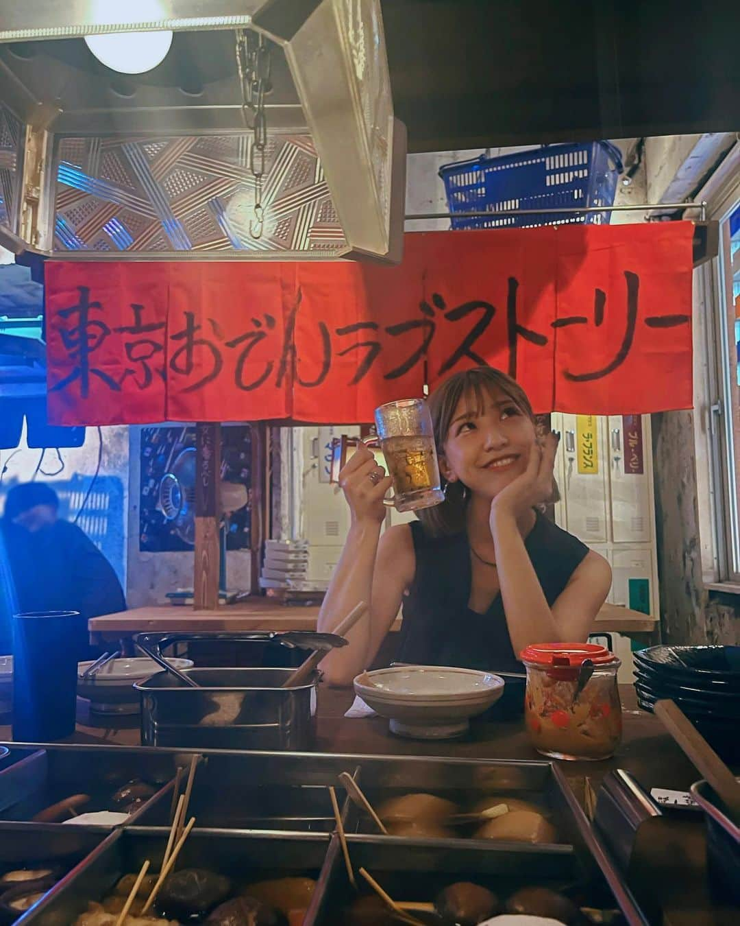 本橋優華さんのインスタグラム写真 - (本橋優華Instagram)「話題のおでん屋さん🍢 ラブストーリーはじまるかな🥰笑  #PR#ヒューマンおでんドキュメンタリー#lifeislive#居酒屋#おでん#渋谷おでん#恵比寿おでん#新橋おでん#東京おでんラブストーリー#映えスポット#渋谷グルメ#🍢」8月24日 20時00分 - uk_jp