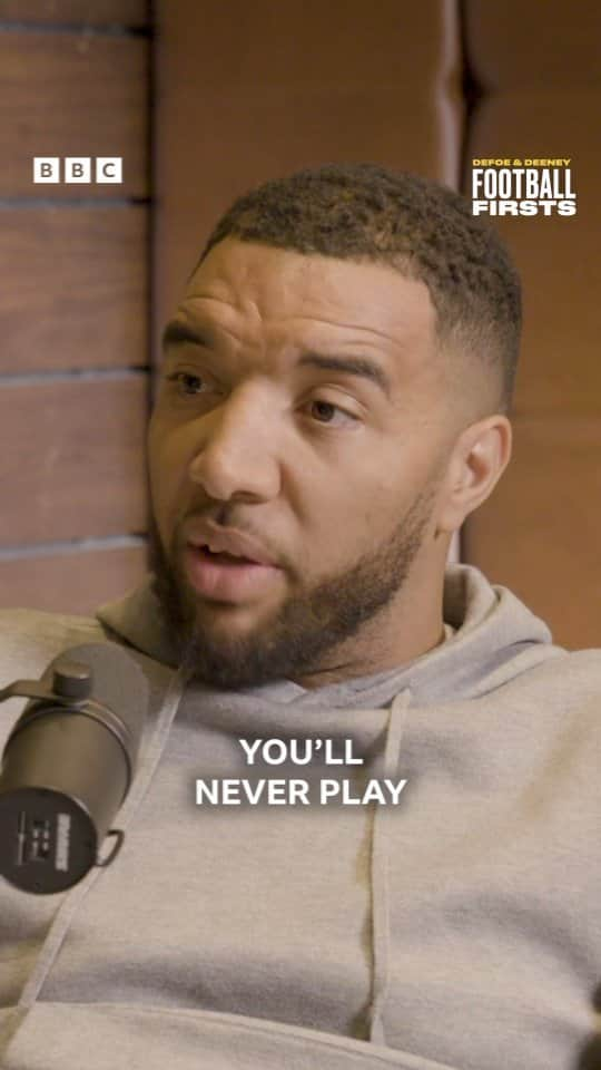 ジャーメイン・デフォーのインスタグラム：「😠 "If you stand still, you'll never play for me again"   Troy Deeney explains to Jermain Defoe what made his first professional debut so underwhelming.  Listen to Defoe & Deeney #FootballFirsts on @BBCSounds   #bbcfootball #jermaindefoe #troydeeney #PremierLeague #podcast」