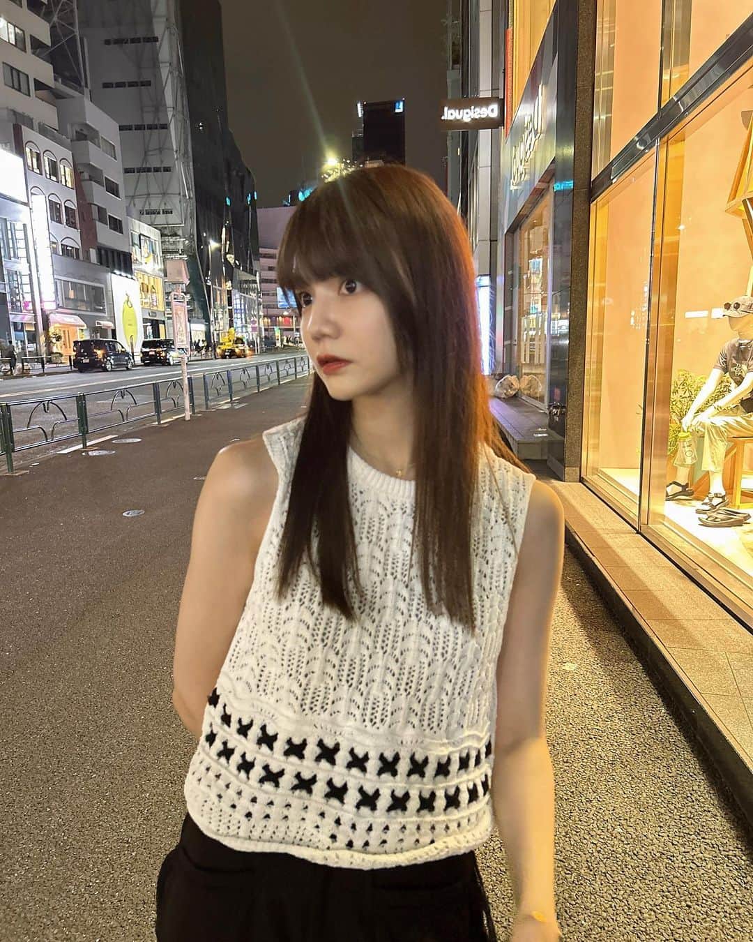 村田倫子さんのインスタグラム写真 - (村田倫子Instagram)「🌛🖤  カラーをして、前髪を ぱっつんめに戻しました。 なんだか落ち着く…  thank you @meg_kodama ♡」8月24日 20時05分 - rinco1023