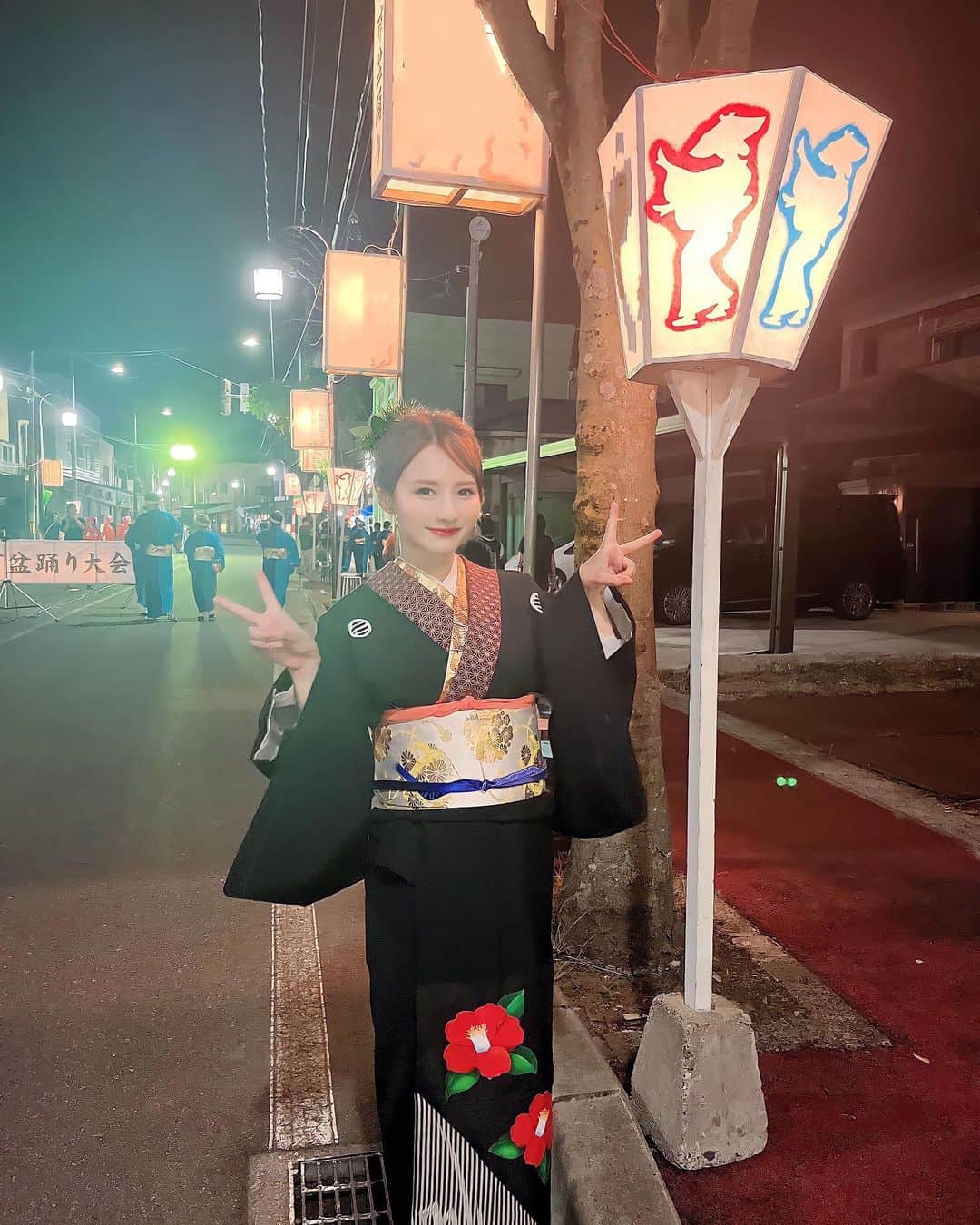 のインスタグラム：「. 今年も地元のお祭り一日市盆踊りに 3日間参加させていただきました👘🤍  結果、私のチームは総合準優勝🥈👏  町内の皆さんと一緒に楽しむことができて とっても嬉しかったです🥰  久々の再会もたくさんあって 元気もらいました＼(^o^)／✨  毎年8/18〜20開催されてるので 県外の方もぜひ遊びに来てくださいね👹🪘  友達が完成度の高い マリオとルイージになってたので それも載せます❤️💚（笑）  #一日市盆踊り #盆踊り #お祭り #地元のお祭り #maccori秋田 #akita #祭り」