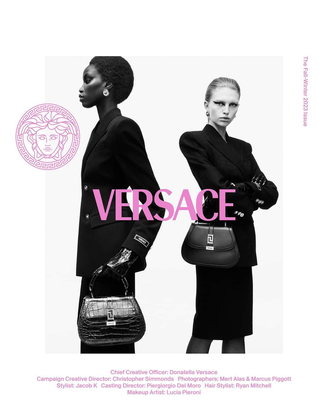 ジャンニヴェルサーチのインスタグラム：「Fall-Winter 2023 Campaign  Anok wears double-breasted tailored jacket; tailored Bermuda shorts; Greca Goddess top handle bag - Karolina wears single-breasted tailored jacket; pencil skirt; Greca Goddess top handle bag  Photography by Mert & Marcus  #VersaceFW23 #VersaceGrecaGoddess」