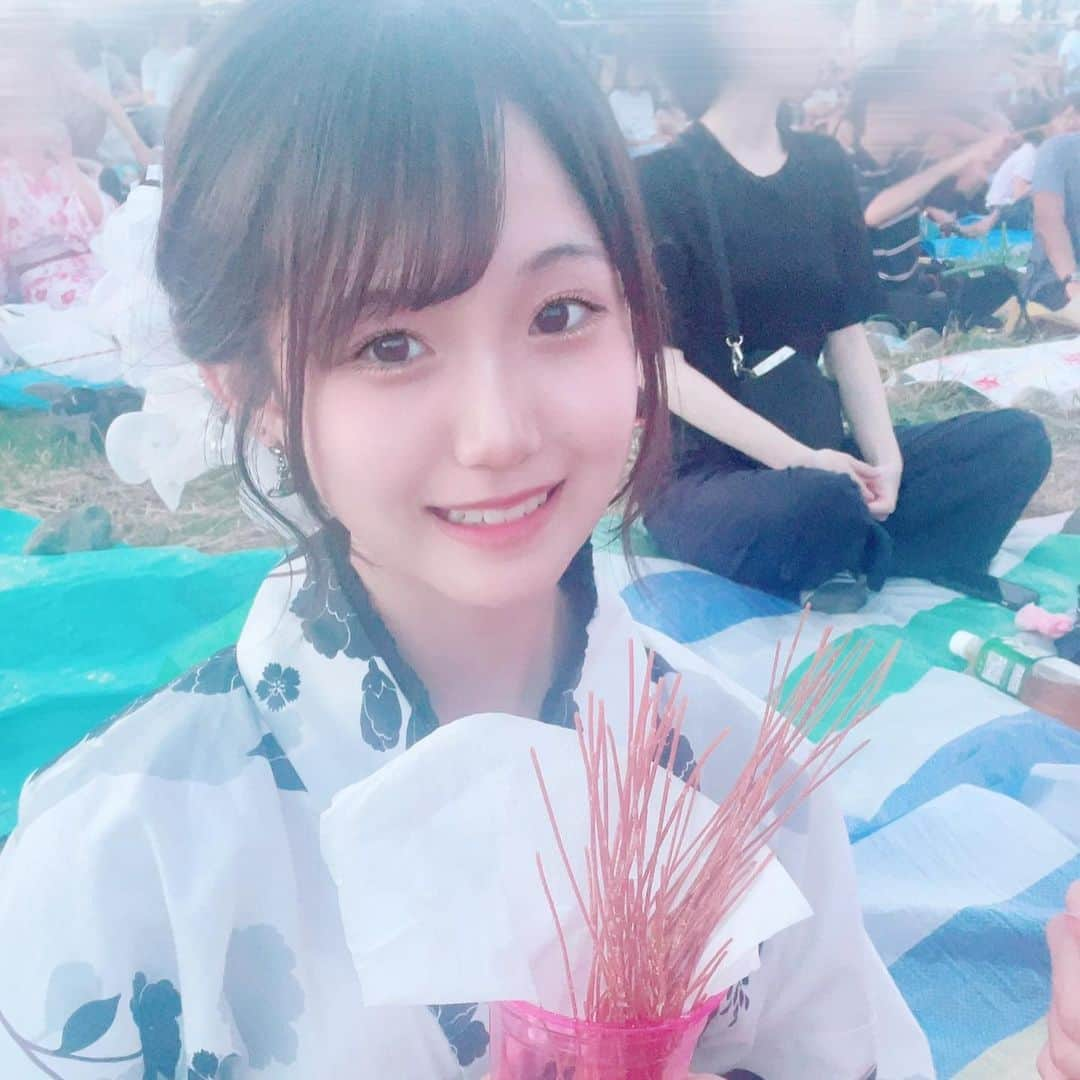 石田凛音さんのインスタグラム写真 - (石田凛音Instagram)「・ 私の今年の浴衣集❣️  今日で夏休み最終日です😔 私の今年の夏は終了です！！皆さんはいつまでが夏休みでしたか？今年の夏の思い出を教えてください🌟   #夏  #夏の思い出  #夏祭り  #花火大会  #jkブランド  #jkの素敵な思い出  #fjk  #fjkの素敵な思い出  #08  #07  #06  #05」8月24日 18時26分 - rion_224