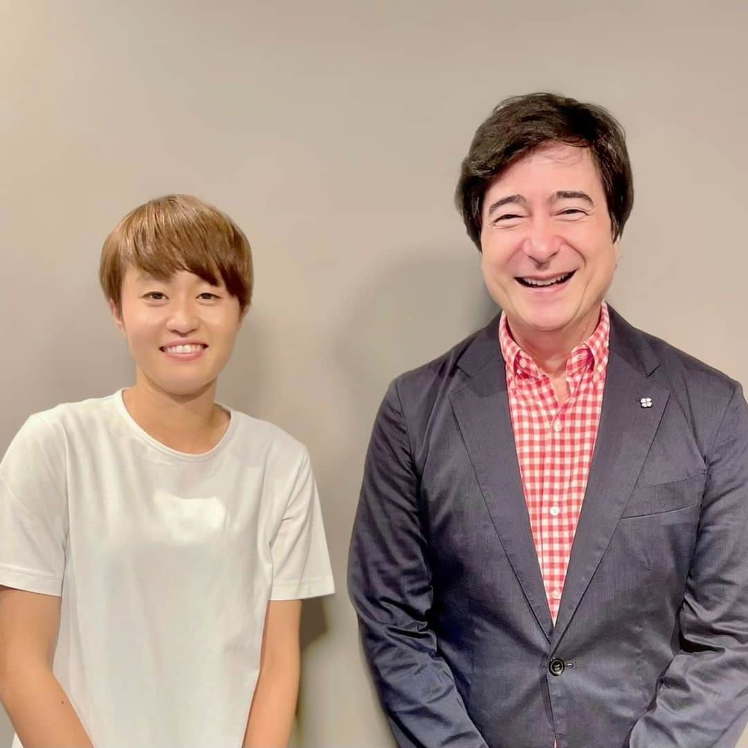 のインスタグラム：「なでしこジャパン 宮澤ひなた選手登場⚽  ジョン・カビラがナビゲート 『-JK RADIO-TOKYO UNITED』  明日8/25と来週9/1の 「~JK RADIO~ TOKYO UNITED」内  「Yakult FOOTBALL FANATIC」（08:10–08:15）に FIFA女子ワールドカップ  オーストラリア＆ニュージーランド2023得点女王👑 なでしこジャパン、宮澤ひなた選手をお迎えします！  お聴き逃しなく！🎧  #jwave #tokyounited @jonkabira.official #なでしこジャパン #宮澤ひなた @hinata_jp15」