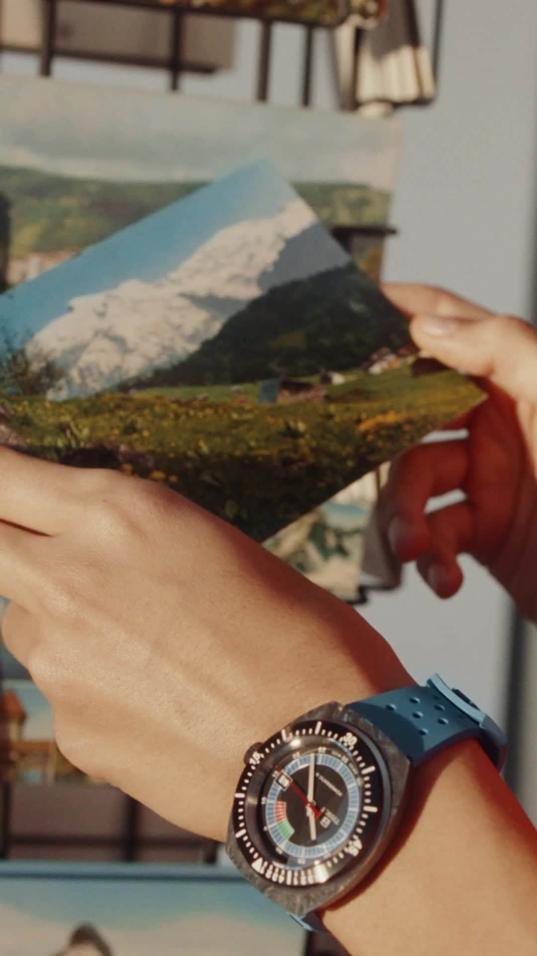 ティソのインスタグラム：「Don't let time slip away this summer. Keep track of every moment with the Tissot Sideral Collection, the ultimate accessory for your summer adventures.」