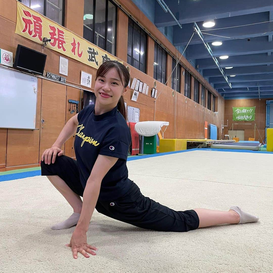 杉原愛子さんのインスタグラム写真 - (杉原愛子Instagram)「このChampionのTシャツとスボンめっちゃ好き✌️🤸‍♂️ 生地がめっちゃええんよ🤭 この暑い夏でも着たくなる🫣💛  #Champion #Championjp #BeYourOwnChampion #PR」8月24日 19時01分 - aiko_sugihara