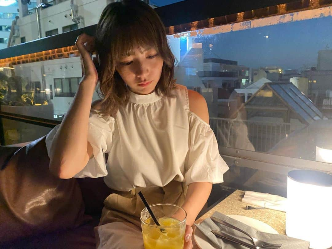 北野日奈子さんのインスタグラム写真 - (北野日奈子Instagram)「🦉🤎 夜中のラーメンってなんであんなに美味しいんですかね、YouTubeのショートとかで色々なお店のラーメン食べてるところとか載せてみようかな🍜 おすすめラーメン教えてください🍜 #家系が好きです #でもとんこつラーメンも #醤油ラーメンも #塩ラーメンも #味噌ラーメンもすき #ノリ増しは必ず」8月24日 19時00分 - kitanohinako_official