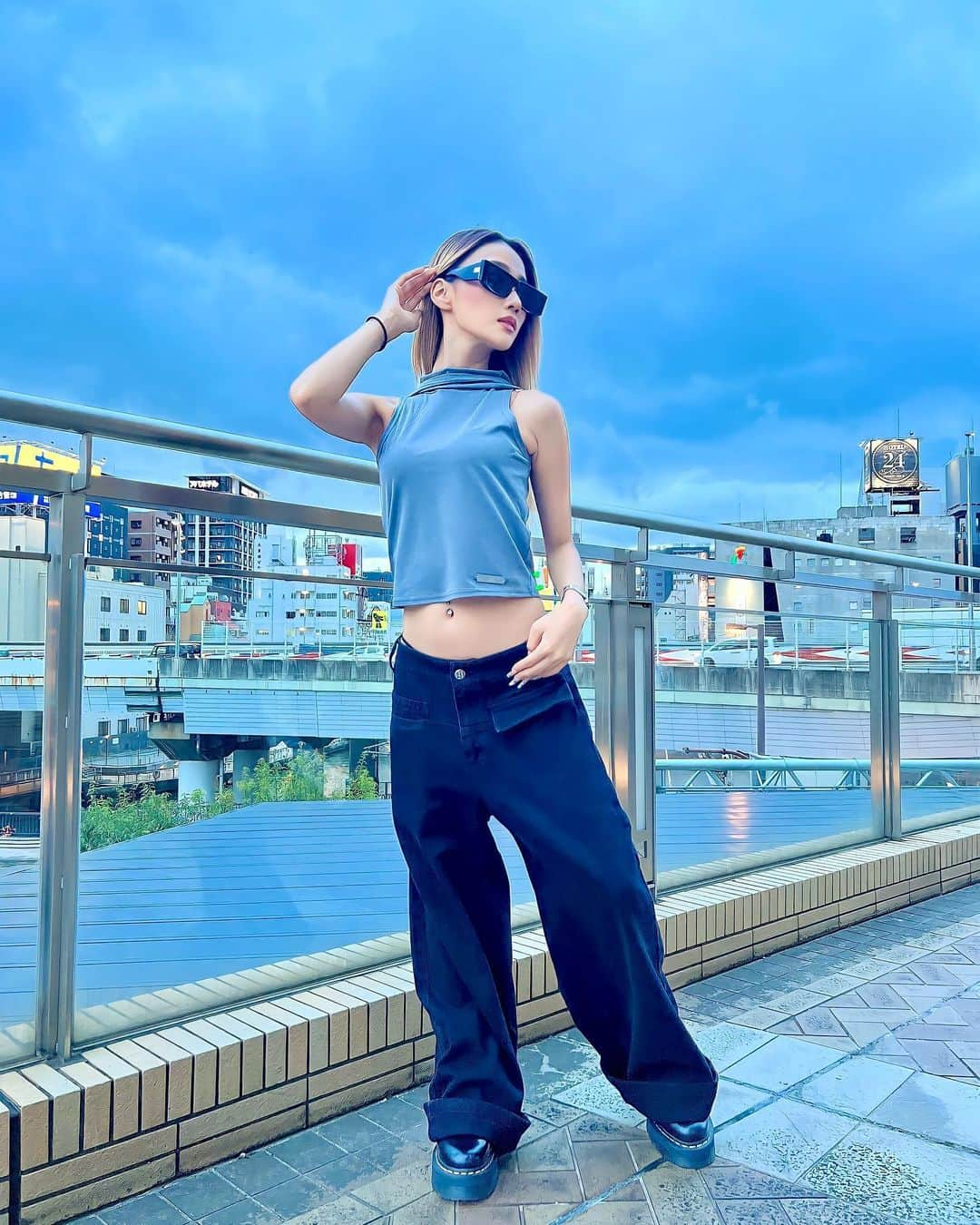 MIKUさんのインスタグラム写真 - (MIKUInstagram)「🖤🩶 . このサングラス付けがち🕶️ .」8月24日 19時09分 - miku_enamiku