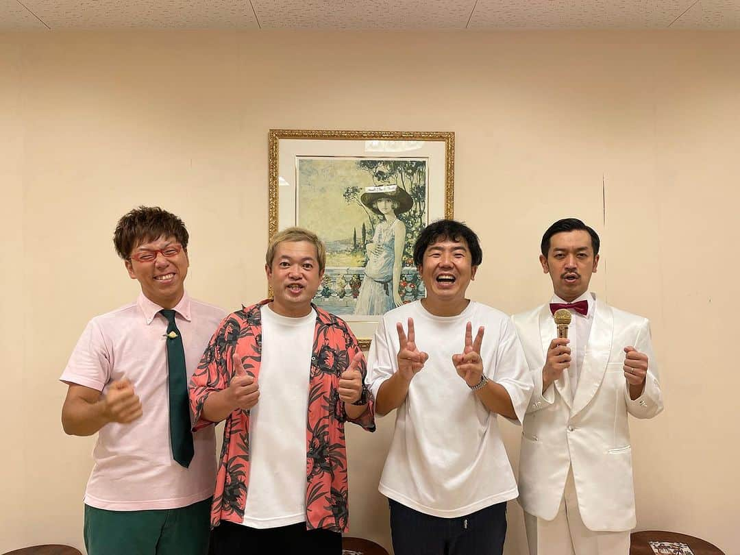 梶剛さんのインスタグラム写真 - (梶剛Instagram)「先日の国分寺町の夏祭り楽しかったなぁ！  テンション高い沢山のお客さんの前でお笑いやって！  近くで花火観て！  最高でした！  #香川県 #国分寺町 #江西あきよし #ムーディ勝山 #ハロー植田」8月24日 19時15分 - kajitsuyoshi