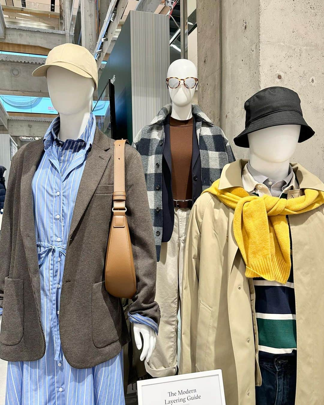 かほこ。さんのインスタグラム写真 - (かほこ。Instagram)「ㅤㅤㅤㅤㅤㅤㅤㅤㅤㅤㅤㅤㅤ ㅤㅤㅤㅤㅤㅤㅤㅤㅤㅤㅤㅤㅤ UNIQLO TOKYOで開催中の LifeWear Exhibition 2023FALL& WINTERに 遊びに行ってきました〜❣️ ㅤㅤㅤㅤㅤㅤㅤㅤㅤㅤㅤㅤㅤ "MODERN LAYERING" ラガーシャツの中にシャツを重ねたり ジャケットの上にシャツジャケットを重ねたり 今までなかったレイヤードを楽しむ秋🍁 ㅤㅤㅤㅤㅤㅤㅤㅤㅤㅤㅤㅤㅤㅤㅤㅤㅤㅤㅤㅤㅤㅤㅤㅤㅤㅤ  UNIQLO内はもう秋冬ものがたくさんで 発売前のアウターも試着させてもらいました♡ わたしはイエローのダウンをオーダー🌼 白のダウンベストもめっちゃ可愛かった…！ 肩パッド入ったメンズのジャケットも欲しかった🥹 ㅤㅤㅤㅤㅤㅤㅤㅤㅤㅤㅤㅤㅤ ちなみに3枚目に着てるユーティリティショートブルゾンも しっかりゲットしました🫡💖 ㅤㅤㅤㅤㅤㅤㅤㅤㅤㅤㅤㅤㅤ 期間限定で商品にちなんだクレープも食べられるので ぜひ行ってみてください🥰 ㅤㅤㅤㅤㅤㅤㅤㅤㅤㅤㅤㅤㅤ #PR #uniqlo2023FW #uniqlo #uniqlotokyo #ユニクロ #kaho_fashion @uniqlo_jp」8月24日 19時17分 - xxokohakxx