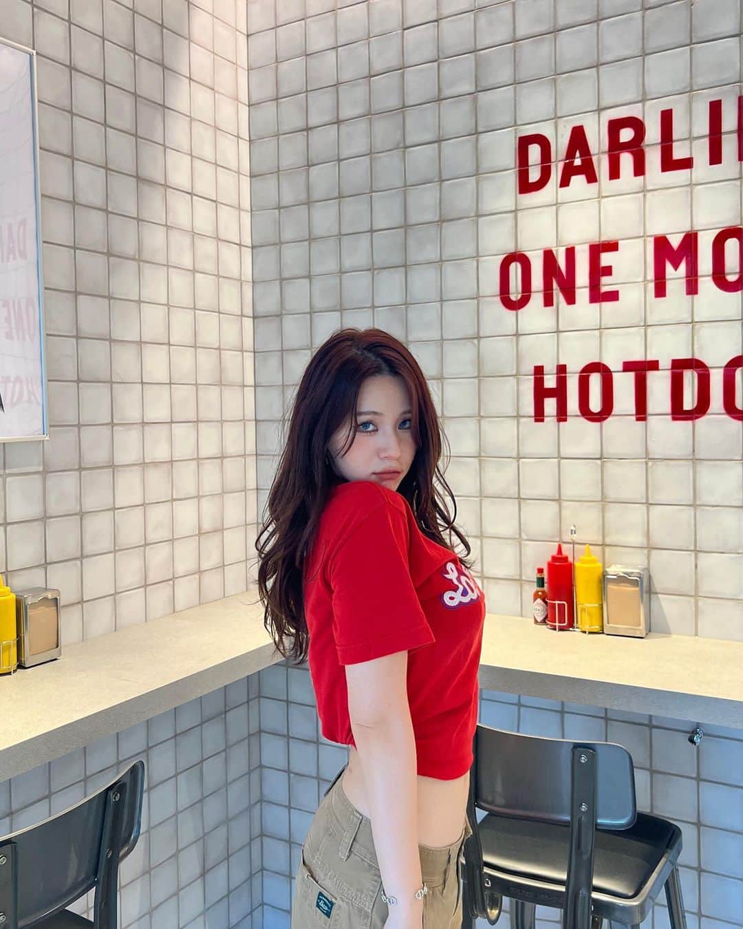 AOIのインスタグラム：「🌭❤️ . . . . . .  . . . #海外ファッション #海外ガール #海外コーデ #海外セレブ風 #海外ファッションコーデ  #韓国ファッション #韓国コーデ #韓国女子 #韓国トレンド #韓国ファッションコーデ #韓国風 #데일리 #데일리코디 #패션 #패션코디 #옷스타그램 #攝影 #旅遊攝影 #拍攝 #寫真 #攝影日記 #人像攝影 #攝影師 #互惠 #拍照 #台灣攝影師 #人像摄影 #攝影日常　#fashion #fashionstyle」