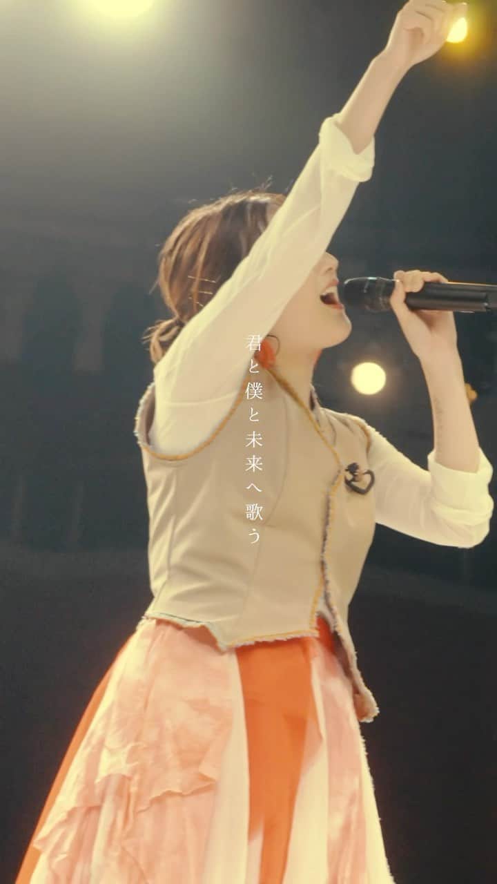 湯木慧のインスタグラム：「* 湯木慧「二人の魔法」 (2023.6.4 「うたうこと」at Club eX) . 「精一杯の声響かせて、後悔ないような明日を描く。 君と僕と未来へ歌う！」 過去色々なことがあったり、 目の前とこれからの不安ばかりに目が向きがちだけど、 一緒に歌って少しでも明るくなって、 ただ、一緒に、未来を考えよう描こう。 という歌です！ . . #湯木慧 #二人の魔法  #うたうこと #TANEtoNE」