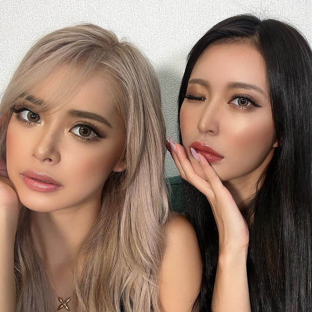 nutsのインスタグラム：「today's nuts shot🥜 @katomika1212  @chipitan_1215   YouTube撮影のオフショット✨ 昨日の動画は観てくれたかな？🥺 かとみかメイクでちぴたんが大変身❤️‍🔥  #gal #gyaru #nuts #姉ギャル #ギャル #ギャルメイク」