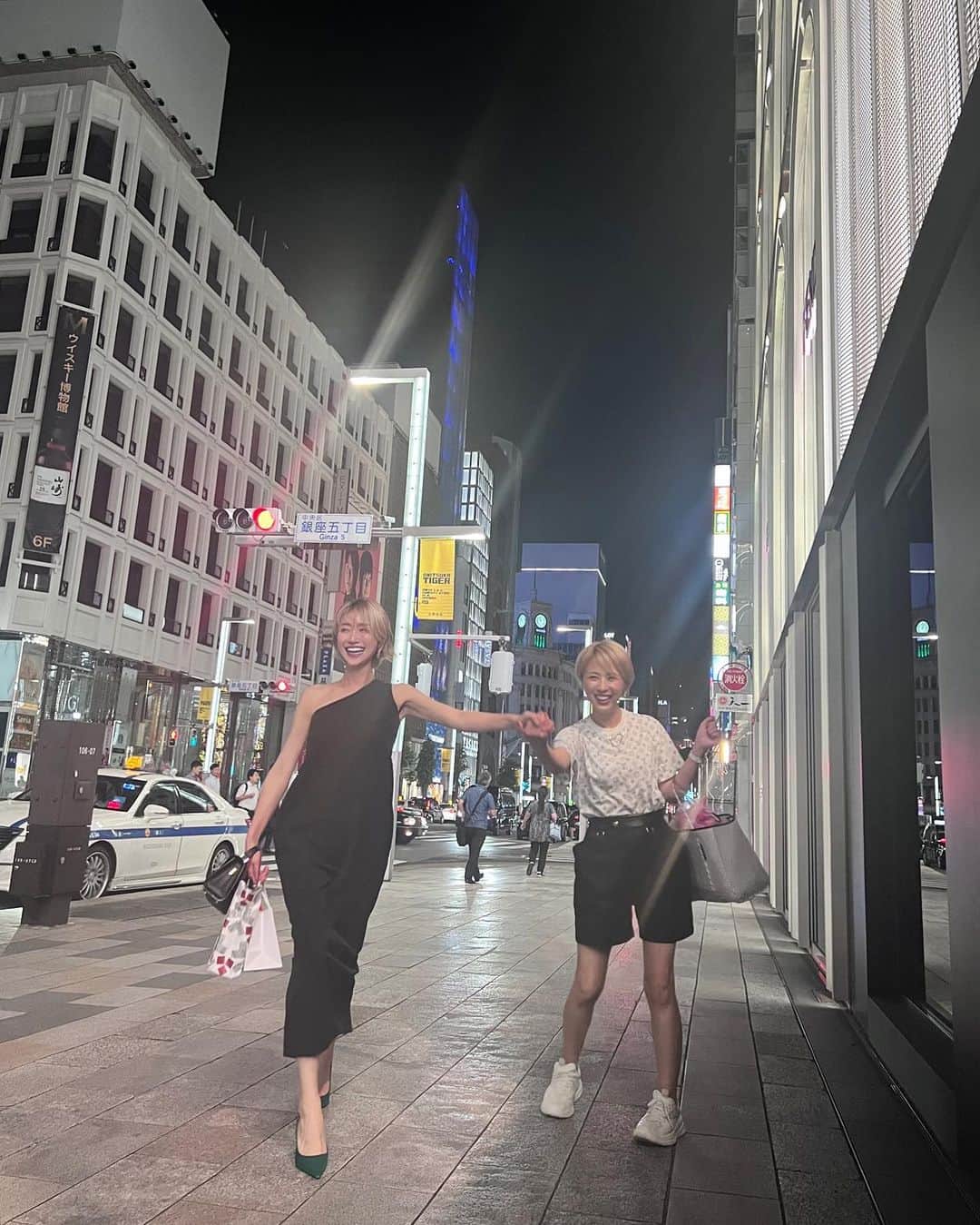 &mのインスタグラム：「先日、8/4に41歳を迎えました🕊️ この1年も皆さまのおかげで沢山の成長ができそうです。 私に関わる全ての方々に感謝しています。 今後とも、どうぞ宜しくお願いいたします🕊️」