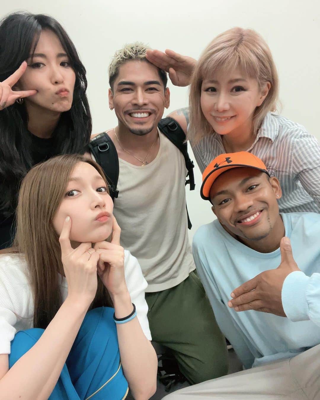 のインスタグラム：「リハでしたぁ！ 今日も暑かったですね☀️」