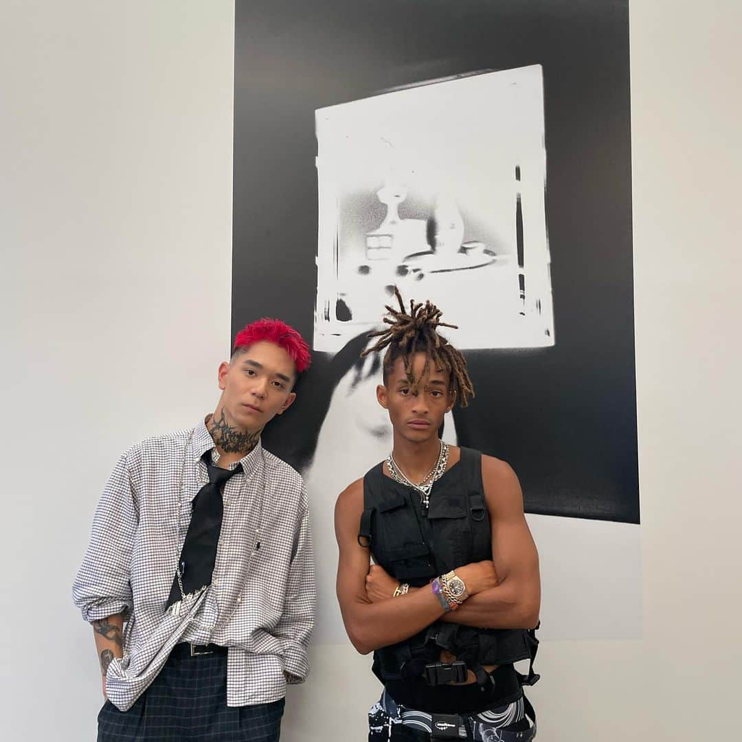 くろがねのあのインスタグラム：「👟🖤👟🖤👟 New Balanceより、ブランドアンバサダーの Jaden Smith（ジェイデン スミス）と、 2020年に続くコラボレーションが誕生。 新たなフットウェア「New Balance for Jaden Smith MSFTSrep 0.01（ニューバランス フォー ジェイデン スミス ミスフィッツ ゼロ ポイント ゼロ ワン）」を2023年秋に世界同時発売  #newbalance  #NewBalanceforJadenSmithMSFTSrep0.01 #NewBalanceforJaden #SmithMSFTSrep0.01」