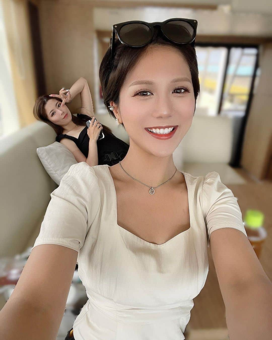 海江田麻貴さんのインスタグラム写真 - (海江田麻貴Instagram)「ㅤㅤㅤㅤㅤ  ㅤㅤㅤㅤㅤ CRUISING🛥️  ㅤㅤㅤㅤㅤ 焼けやすすぎて毎日、海行った？て聞かれるのだけど、 やっとほんまに海☺️🌊夏らしいことができて嬉しかった🤍  ㅤㅤㅤㅤㅤ  ㅤㅤㅤㅤㅤ  ㅤㅤㅤㅤㅤ  ㅤㅤㅤㅤㅤ #芦屋マリーナ #神戸 #CRUISING #クルージング #japanesegirl #日本女孩 #なつやすみ #luisvuitton #sunglasses」8月24日 19時42分 - _makiii0924_