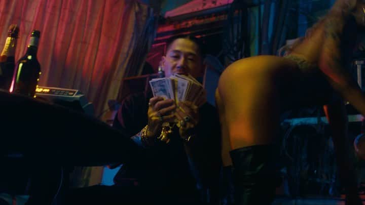 KOWICHIのインスタグラム：「Money, Money, Money feat. eyden, Elle Teresa (Official Music Video)公開🚀」