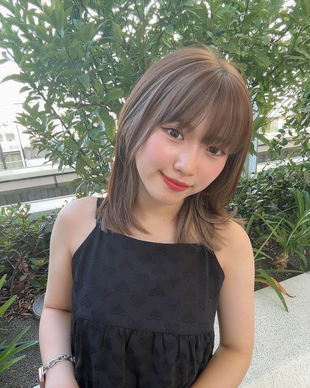 沢村りさ 沢村りささんのインスタグラム写真 - (沢村りさInstagram)「毎日あつすぎるですね🫠 ⁡ ⁡ . ⁡ ⁡ ⁡ #さわりさ #SSW #ssw  #シンガーソングライター #03 #19 #ワンピース #wcloset #ブリーチなしグレージュ #グレージュ #ミディアム #メイク #fff  #大阪 #天王寺 #osaka ...