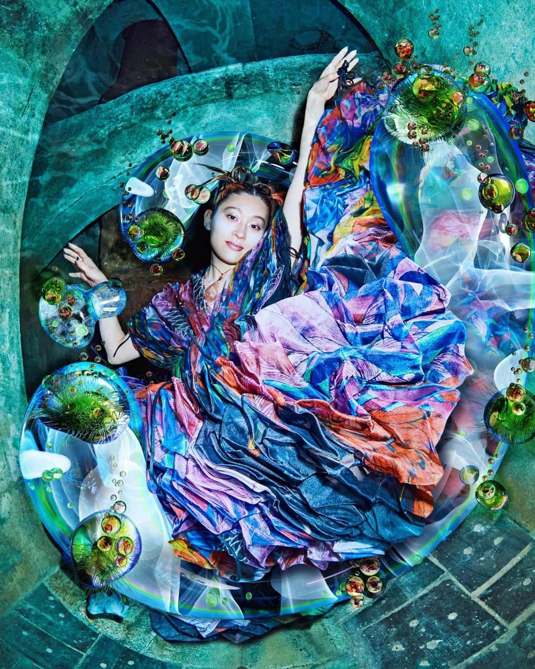コムアイのインスタグラム：「#hypefreewater   三河島再生センターで働くみなさんに聞いた、下水に流さないでほしいもの.. 切実！今後気をつけます！😭  見た目が気になるオイルボールは画像検索すると出てくる..下水の真珠🕳️  water-n project  Staring - KOM-I @kom_i_jp Art direction / CGI - Minori Murata @survival_dance  Photography - Genki Ito @itogenki Hair make-up - TORI @torivomit Dress - YUIMA NAKAZATO @ yuimanakazato  Production - Rina Ellingham @rina_ellingham  Planning - #hypefreewater  https://water-n.com/news/1852/」