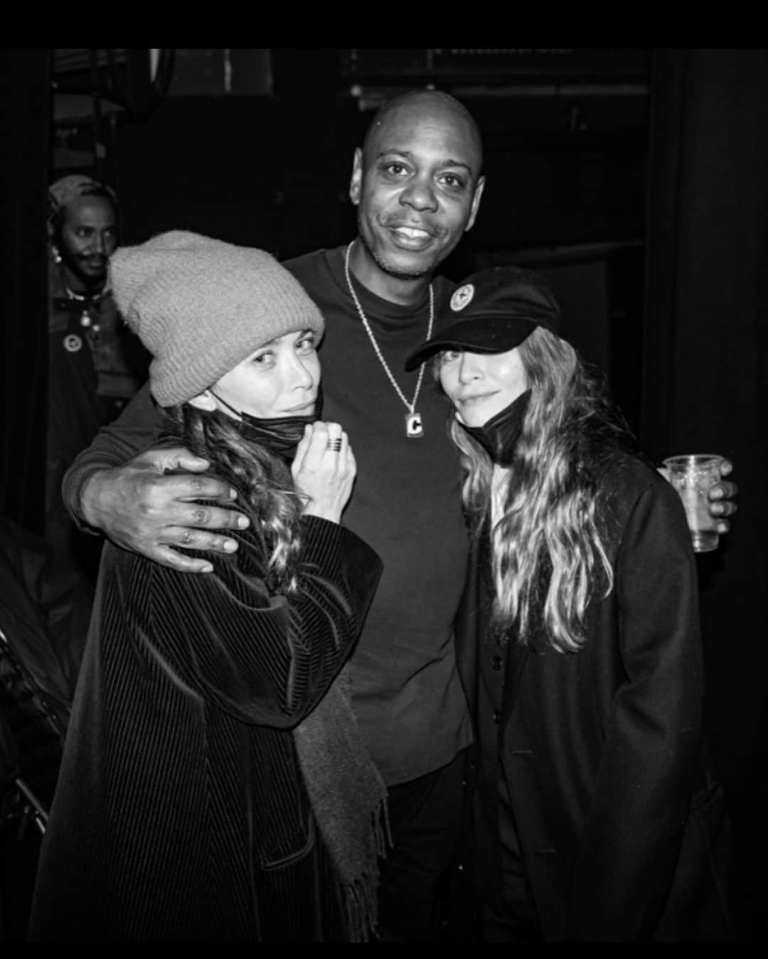 ジェフリー・ロスのインスタグラム：「Happy big birthday to my lifelong pal @davechappelle 🎶 Memories captured by our friend @candytman」