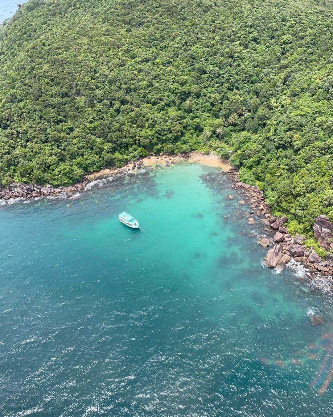 MAYUMIのインスタグラム：「🛳️ * #フーコック島 思い出記録𖤐˒˒ * #Vietnam #phuquoc」