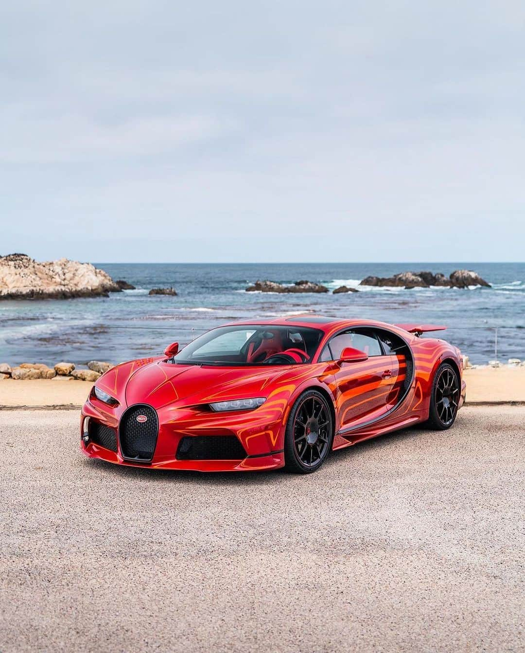 CarsWithoutLimitsさんのインスタグラム写真 - (CarsWithoutLimitsInstagram)「1 of 1 Bugatti Chiron Super Sport Vagues de Lumiéres “L’Aura”  📸 @zachbrehl  #carswithoutlimits #bugatti #chiron #chironsupersport #supersport」8月24日 22時22分 - carswithoutlimits