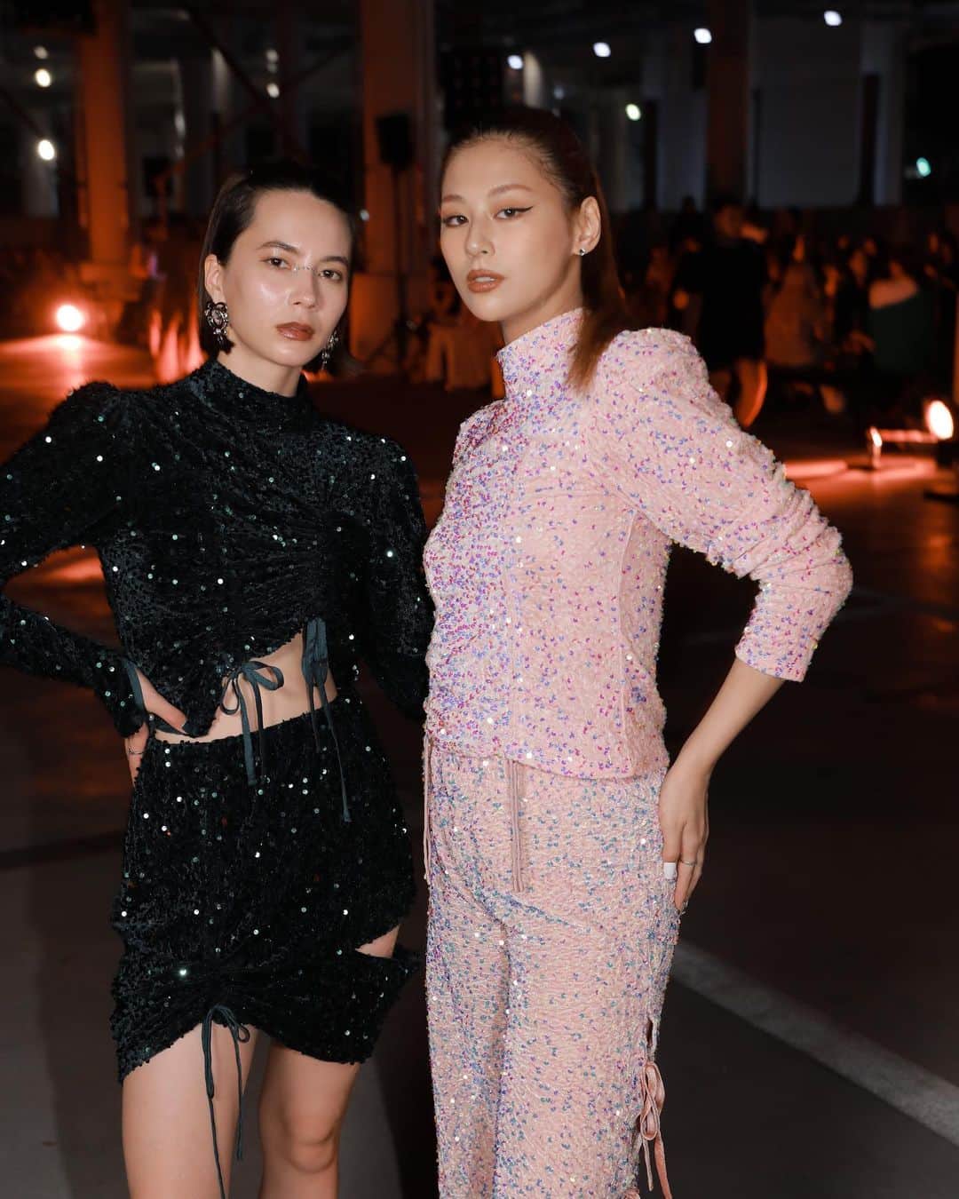 マリークレアのインスタグラム：「*  PAMEO POSE 10th  ANNIVERSARY RUNWAY 「MY WAY」✨  Shiny Girls~💓  * #pameopose  #pameopose10thanniv  #tokyocollection  #パメオポーズ」