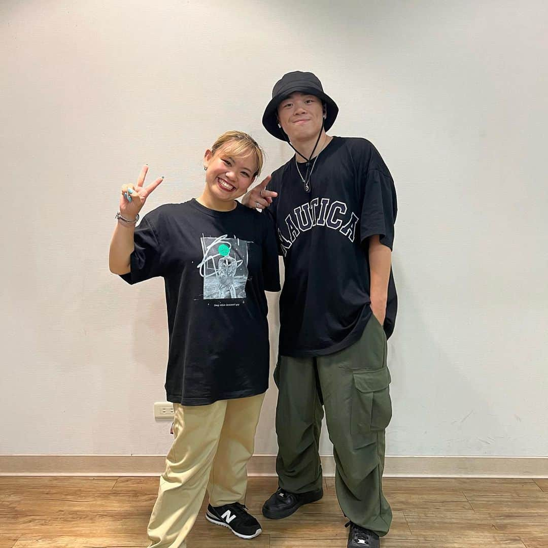 夢弓さんのインスタグラム写真 - (夢弓Instagram)「☀︎ Taiwan trip day 4 🍤 1. Peaches and cream - P. Diddy  Choreo by Coco @coco_championhood  ・ 2. Funkin’ for Jamaica  Free style session  ・ 念願のココさんレッスンを台南で受けれてセッションまでしてくれて、funkin' for Jamaica流れてテンションぶち上がり👀 楽しかった😆 @peepsstudio  ・ #taiwan #dancetrip #tainan #peepsdancestudio #Coco #poppinstyle #popping #peachandcream #pdiddy #funkinforjamaica #dancesession #舞蹈」8月24日 22時25分 - muyu_440