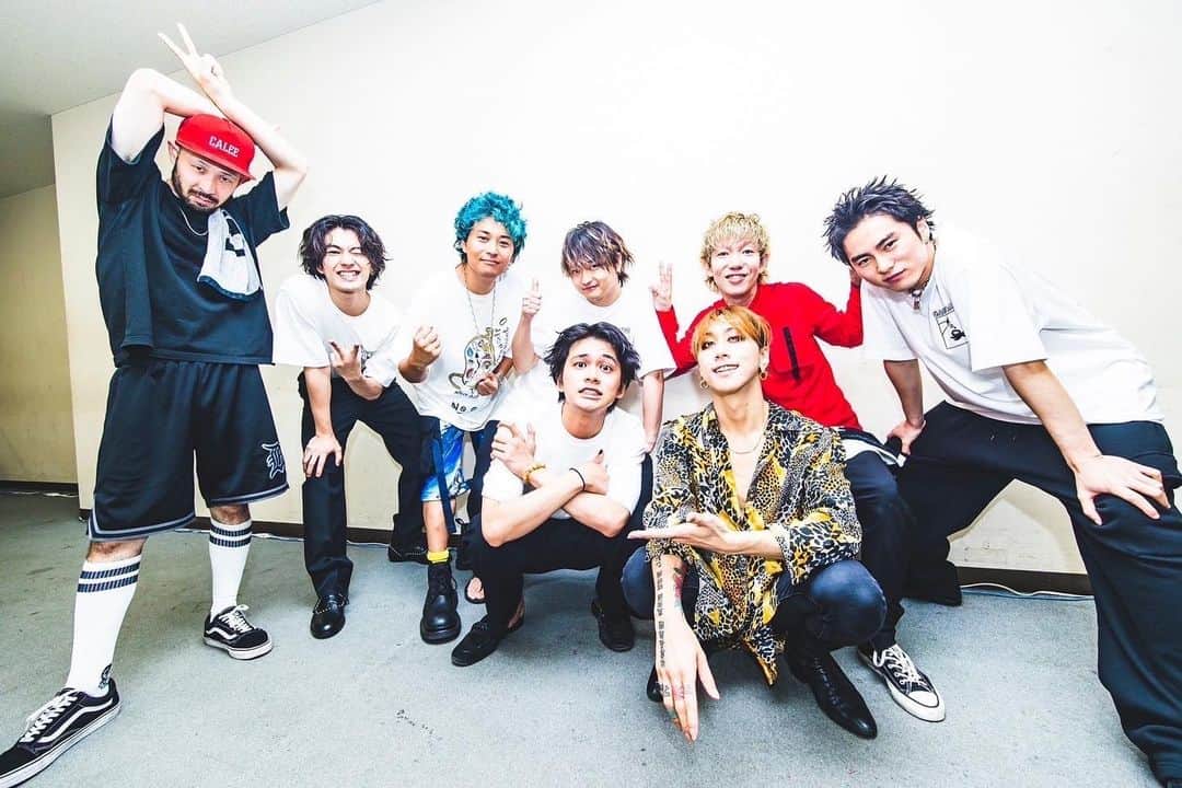 北村匠海のインスタグラム：「SUPER BEAVERとサシ呑みしてきました。 最高だよ。みんな最高。僕らもビーバーも貴方も。ありがとう。ありがとう。」
