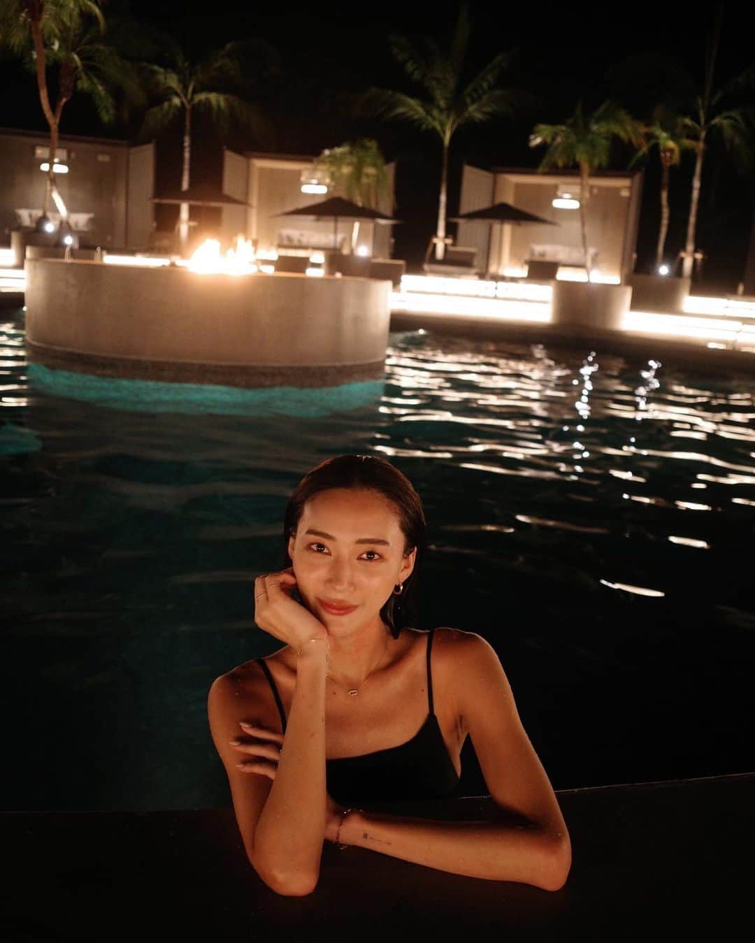 のインスタグラム：「Night🫧🍸  いよいよ明日オープン🤍 #botanicalpoolclub #bpc」
