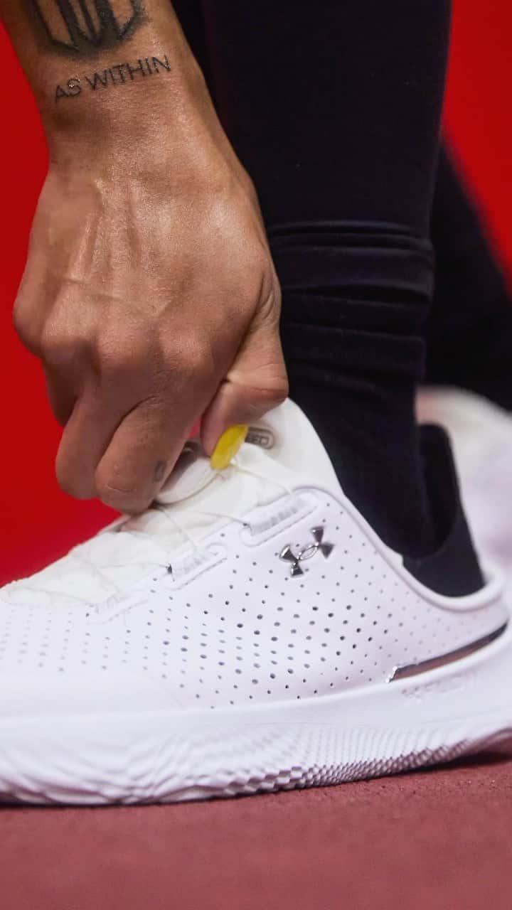 Under Armourのインスタグラム：「Slip ➡️ Click ➡️ Go🔥 #UASlipSpeed is @ballher_52’s go-to sneaker for training days.」